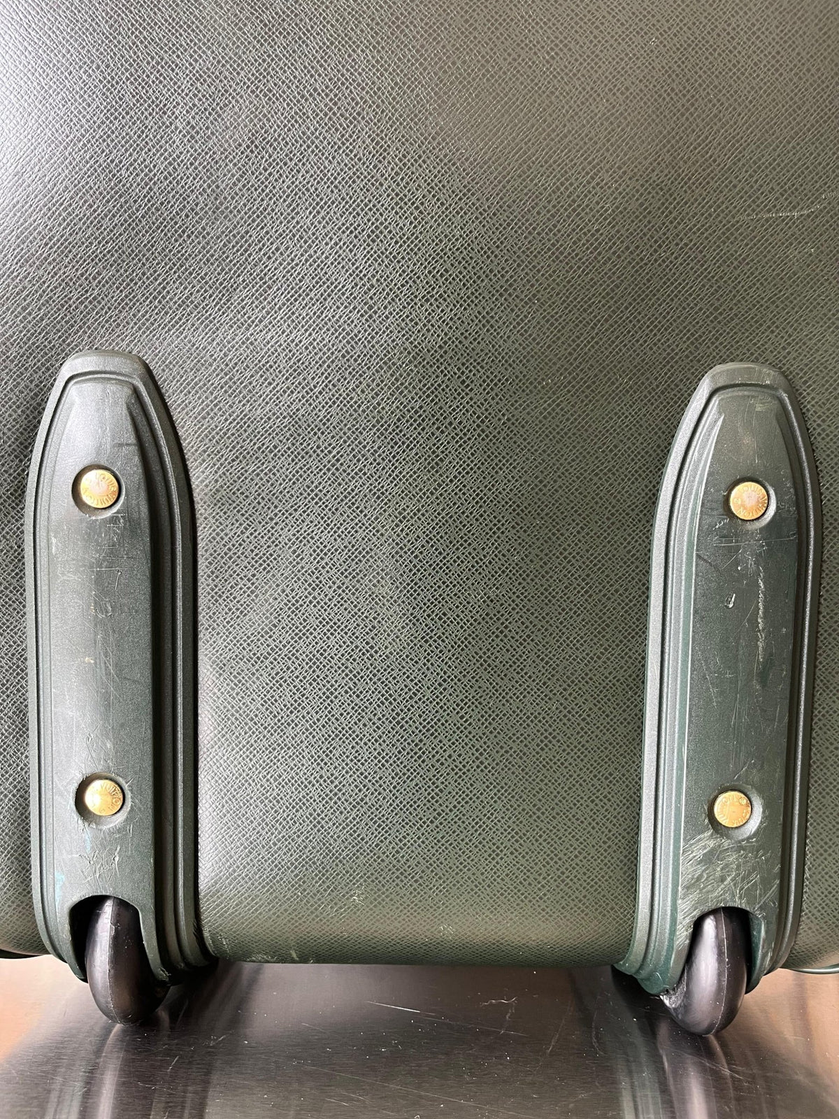 Louis Vuitton Pegase 50 Taiga