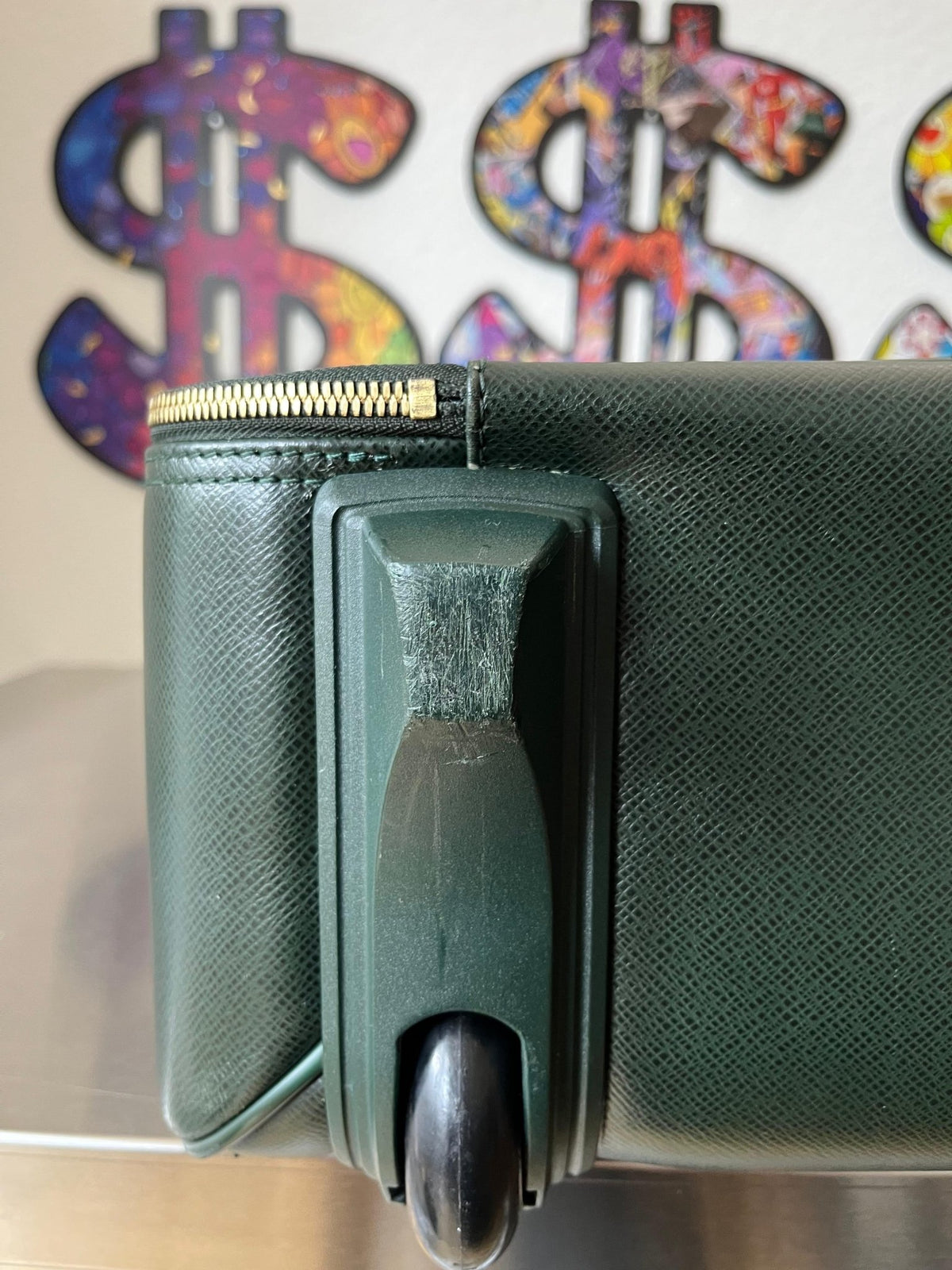 Louis Vuitton Pegase 50 Taiga