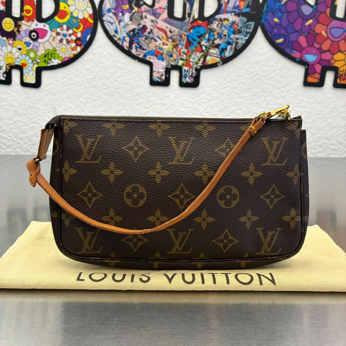 Louis Vuitton Pochette Accessoires Monogram von 1995