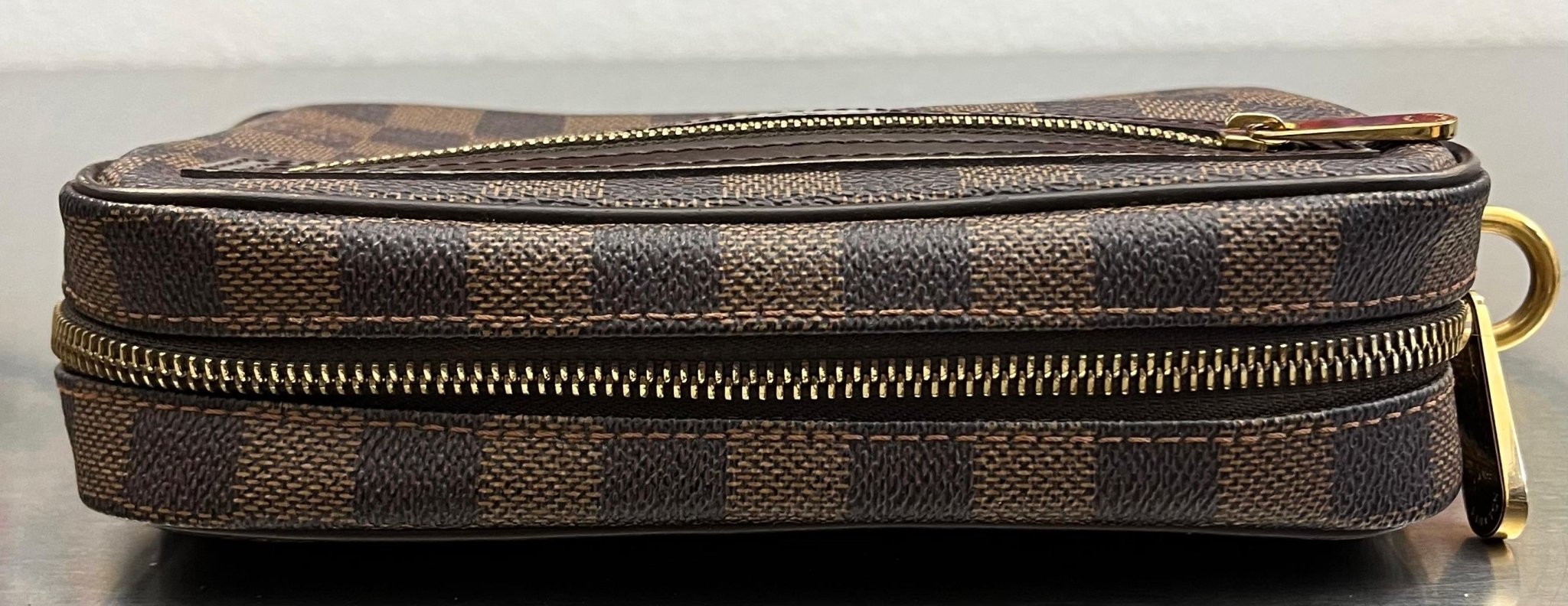 Louis Vuitton Pochette Billets Damier