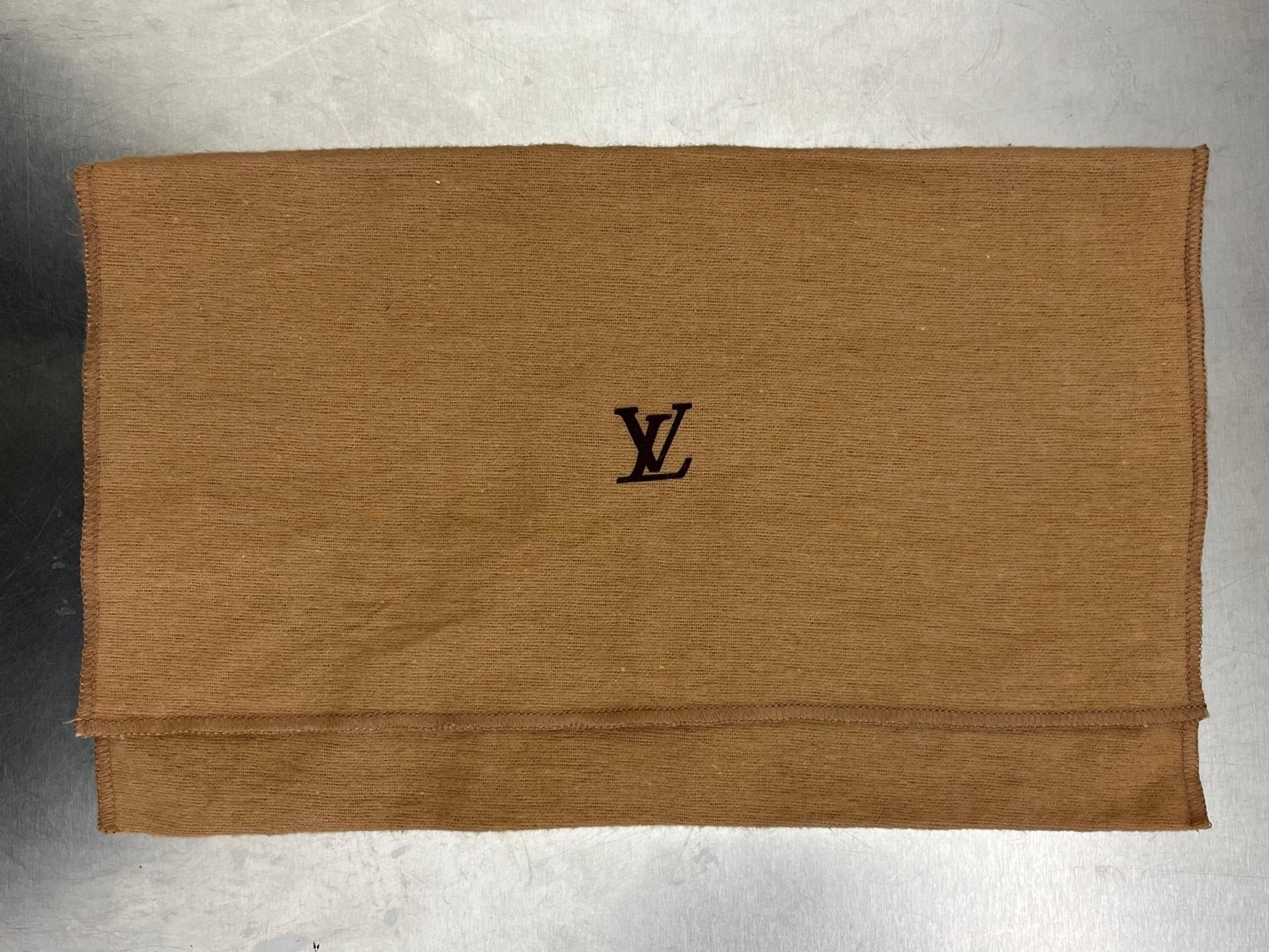 Louis Vuitton Pochette Billets Damier