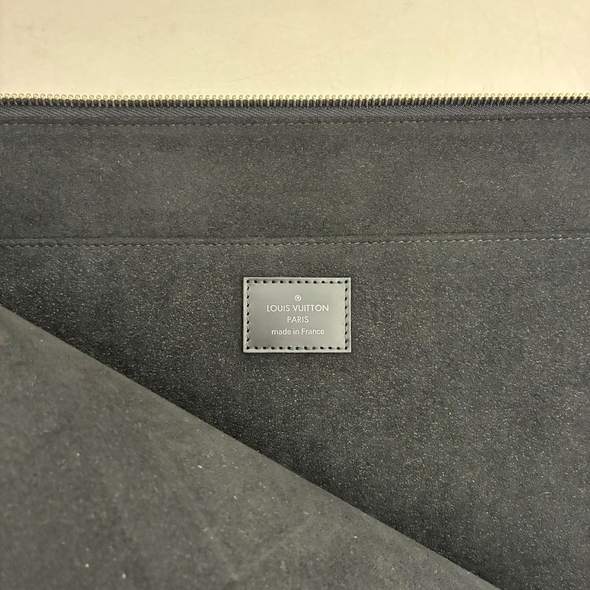 Louis Vuitton Pochette Jour GM Epi