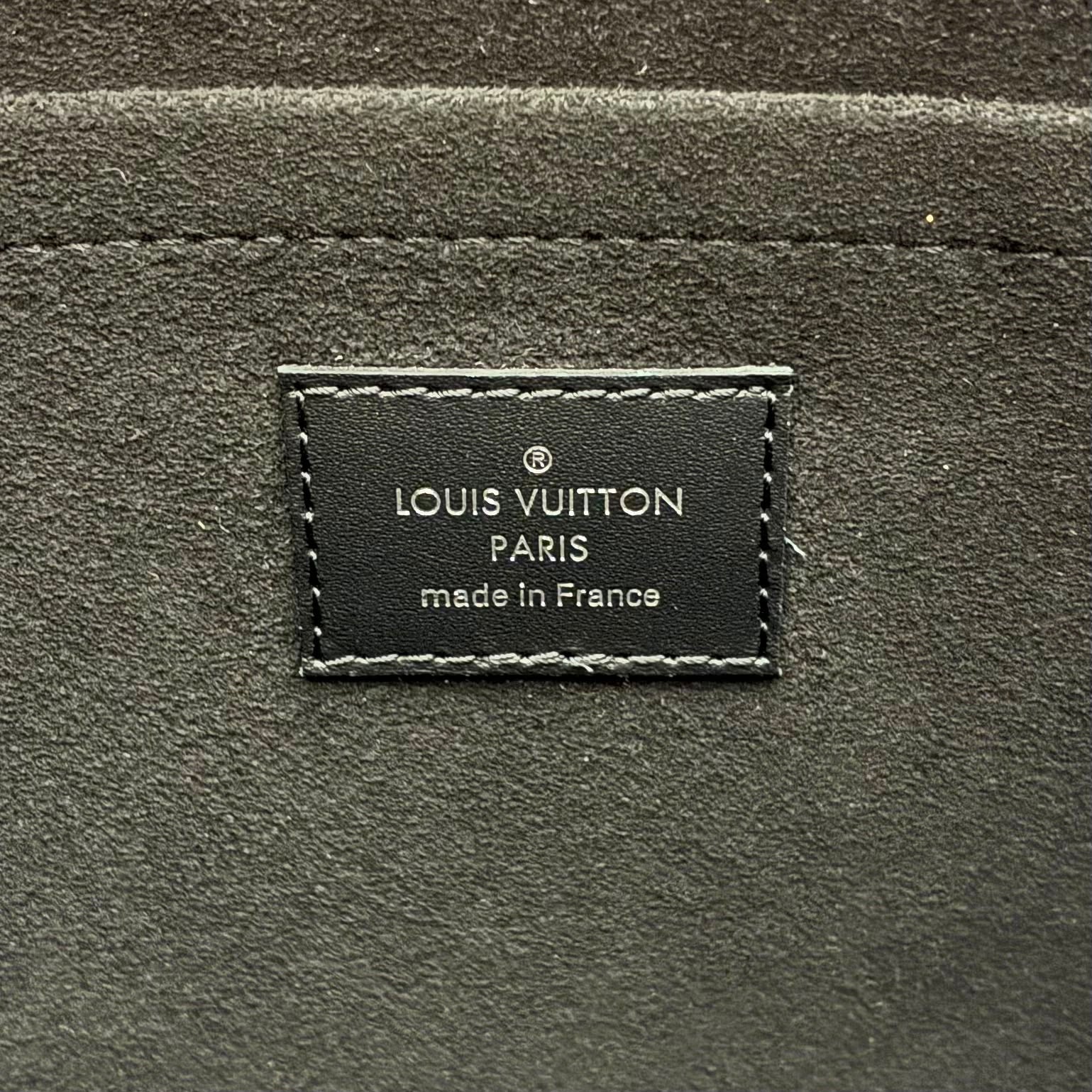 Louis Vuitton Pochette Jour GM Epi