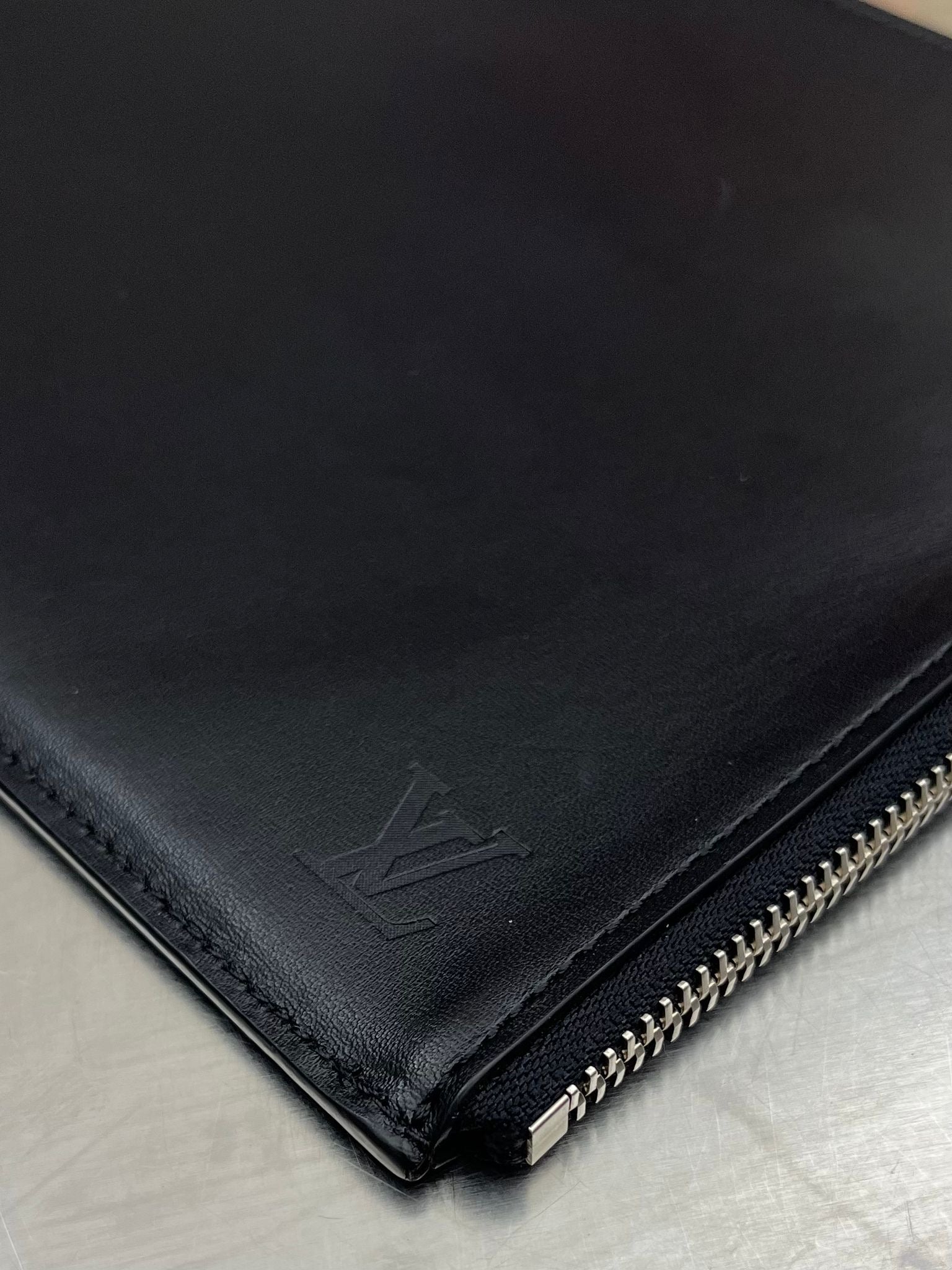 Louis Vuitton Pochette Jour PM Clutch