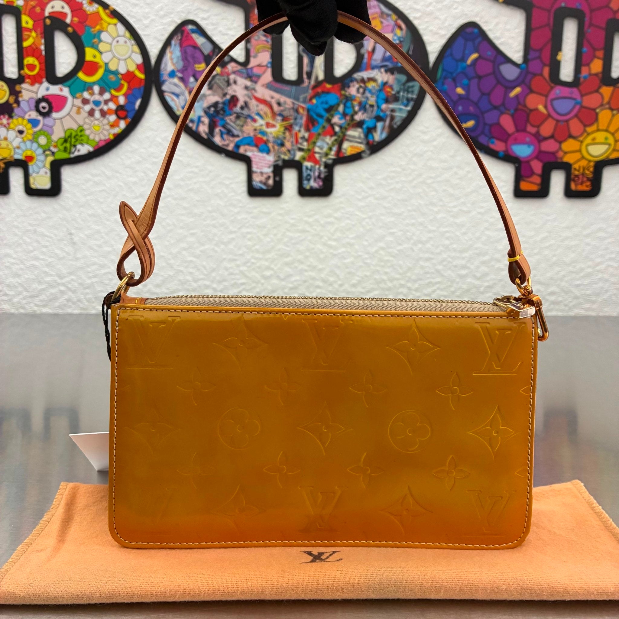 Louis Vuitton Pochette Lexington Vernis