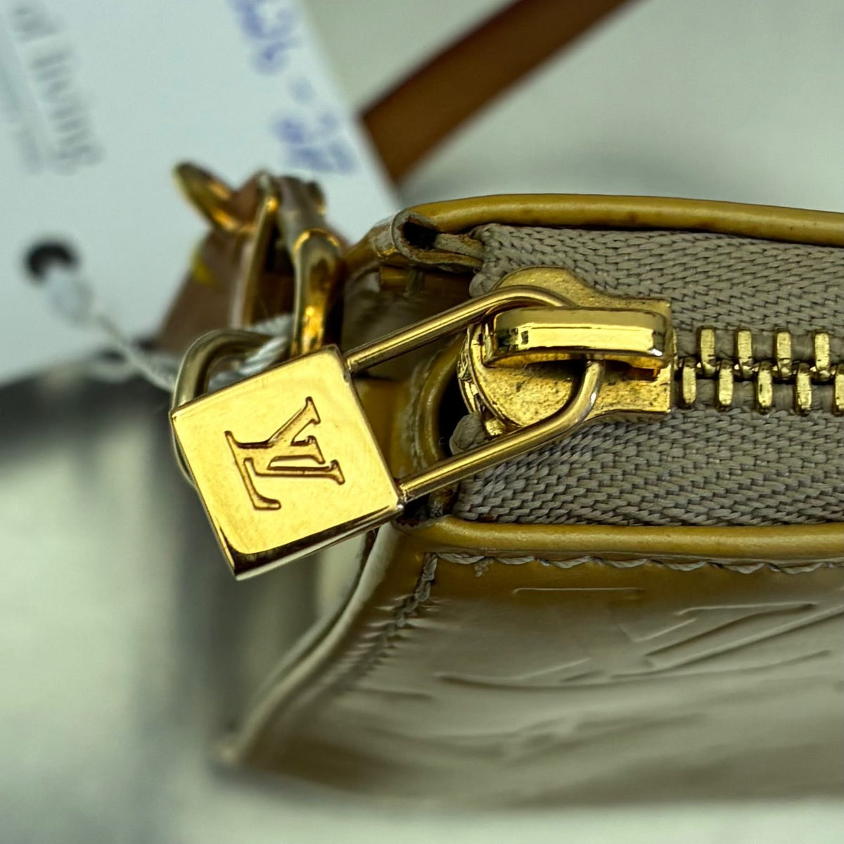 Louis Vuitton Pochette Lexington Vernis
