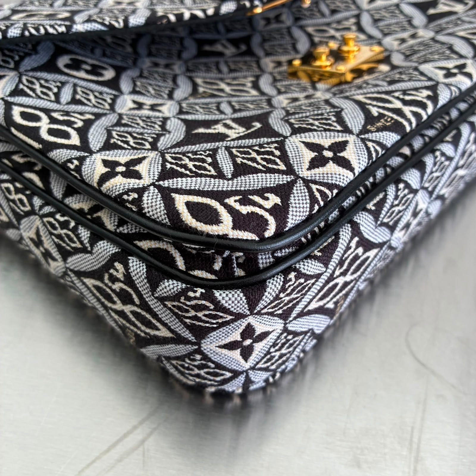 Louis Vuitton Pochette Métis Since 1854