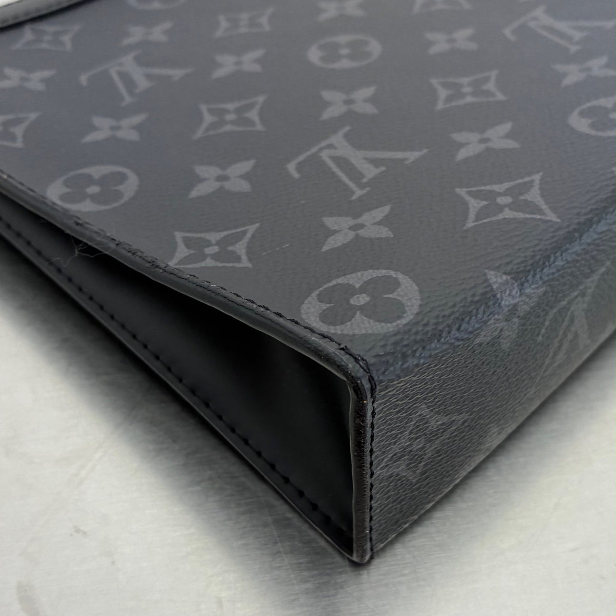 Louis Vuitton Pochette Voyage MM Eclipse