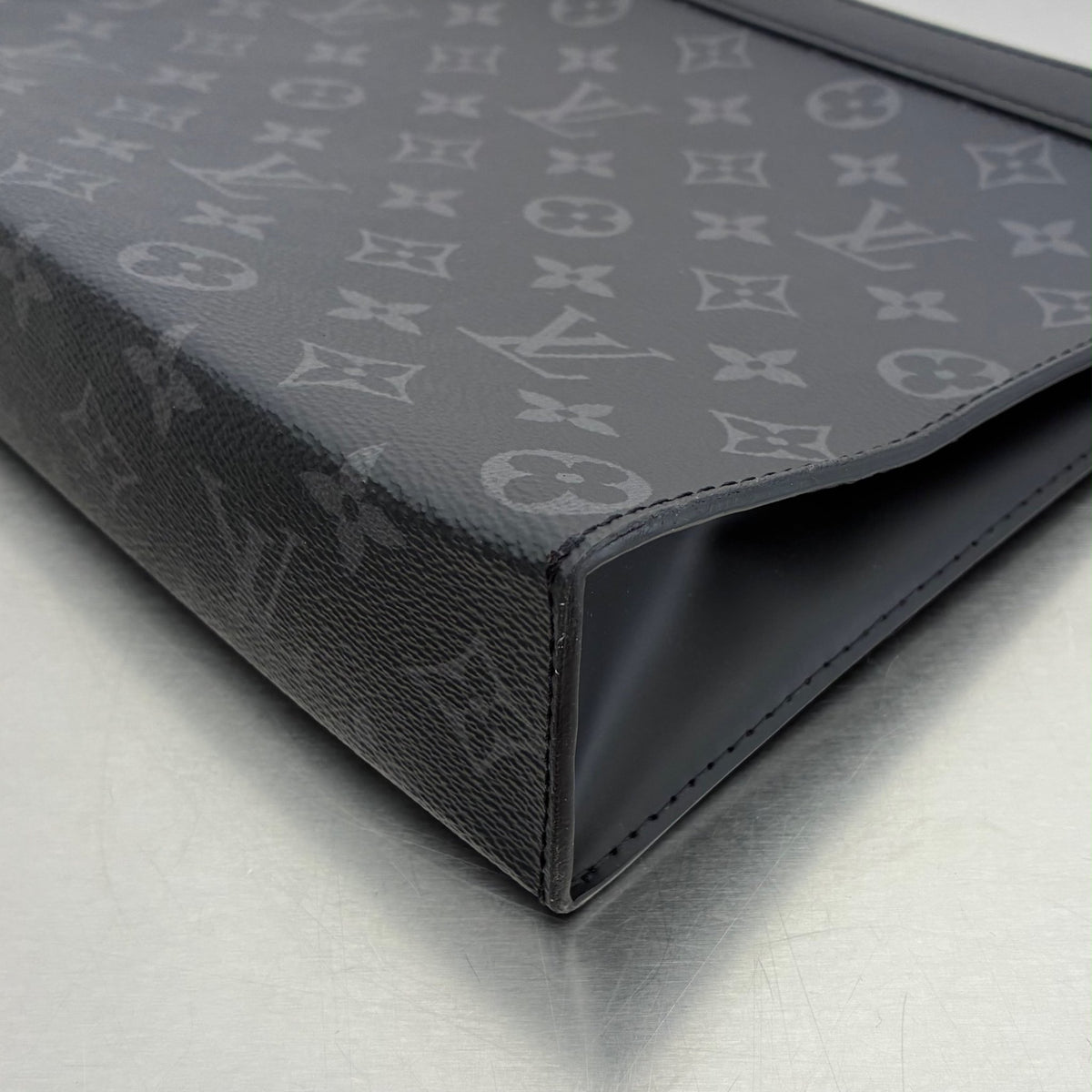 Louis Vuitton Pochette Voyage MM Eclipse