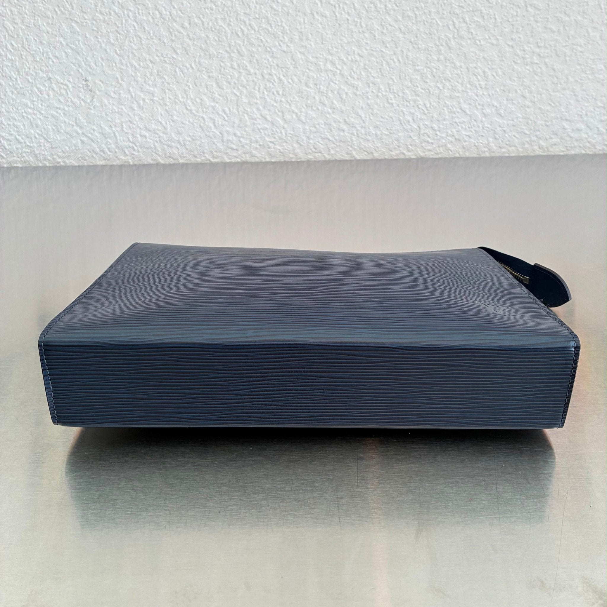 Louis Vuitton Pochette Voyage MM Epi