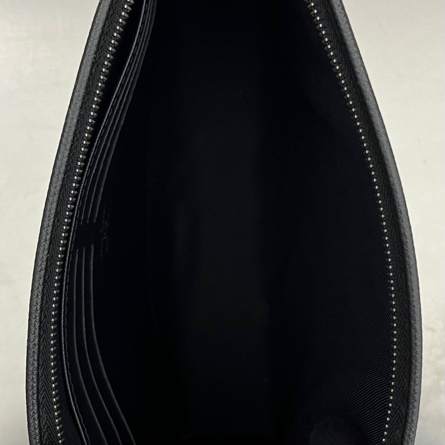 Louis Vuitton Pochette Voyage MM Taiga