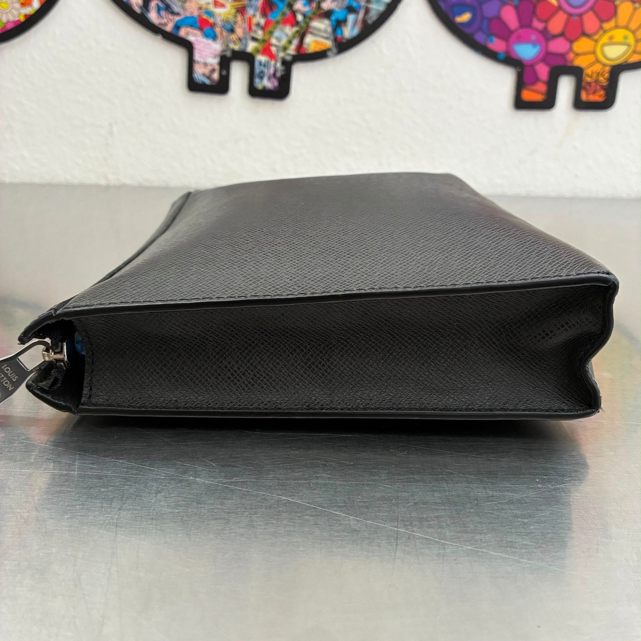 Louis Vuitton Pochette Voyage MM Taiga