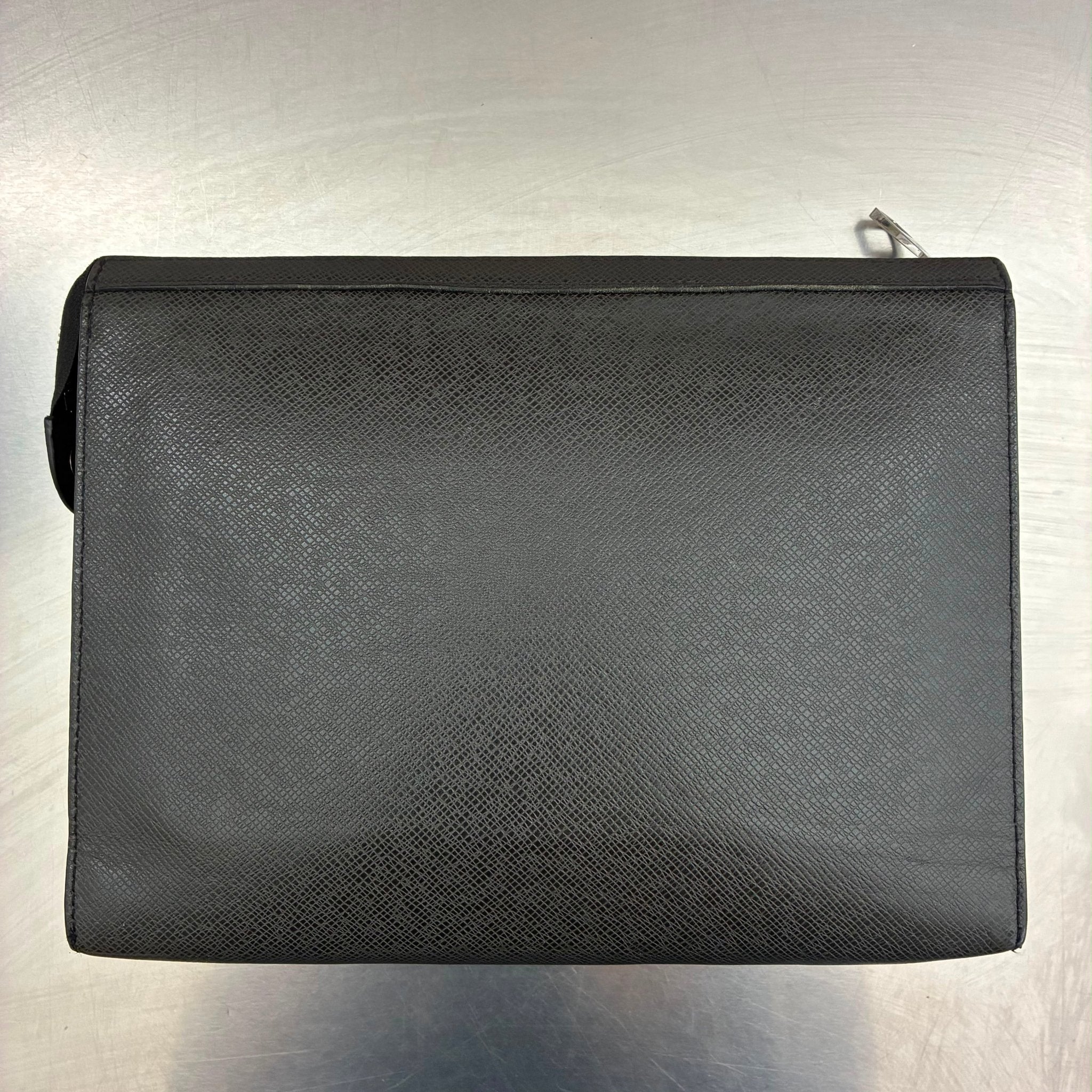 Louis Vuitton Pochette Voyage MM Taiga