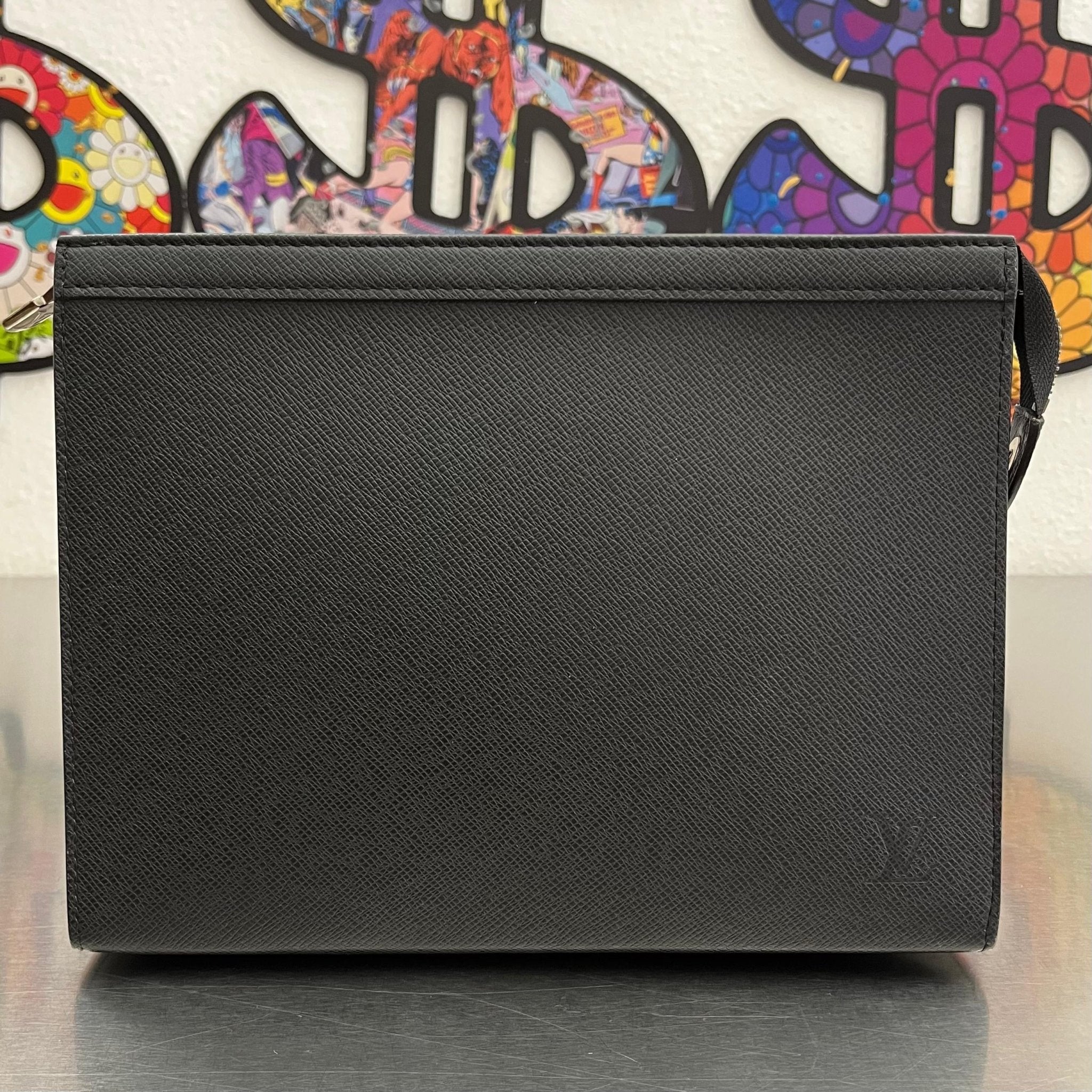 Louis Vuitton Pochette Voyage MM Taiga