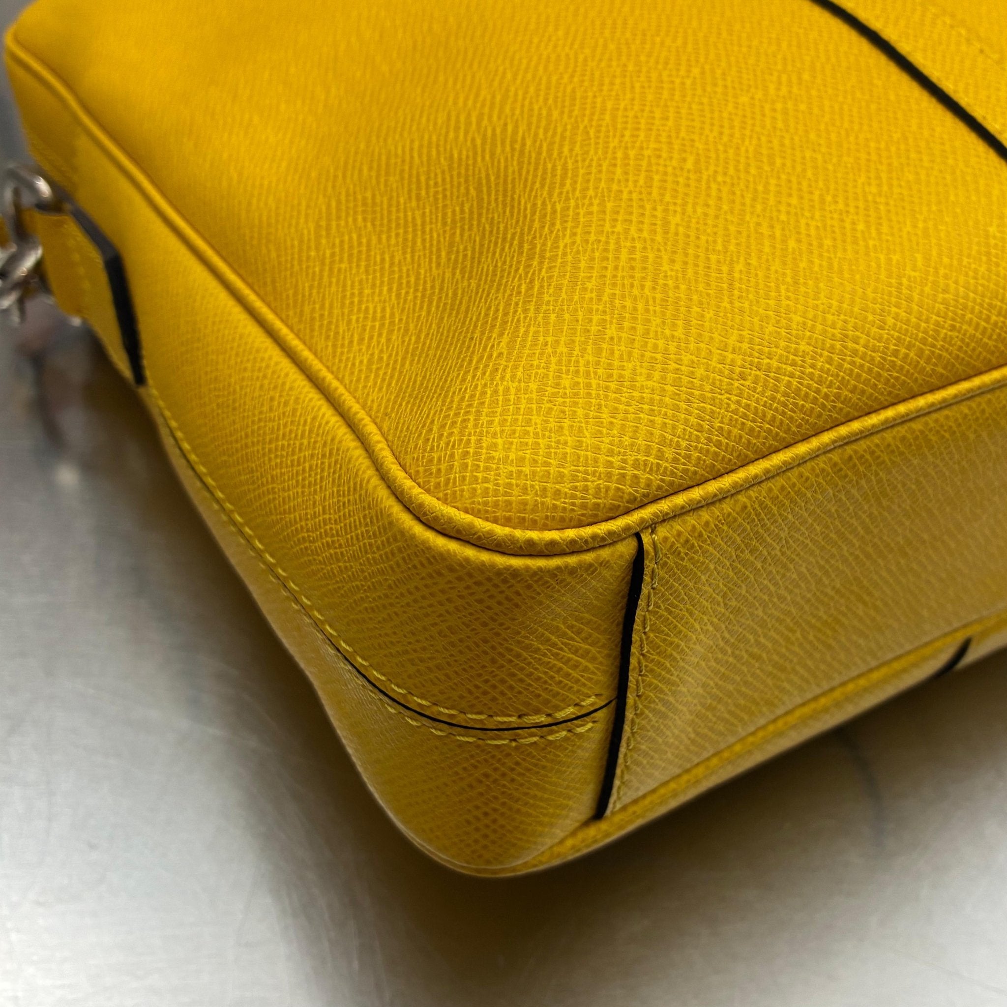 Louis Vuitton Port Documents Voyage Taiga