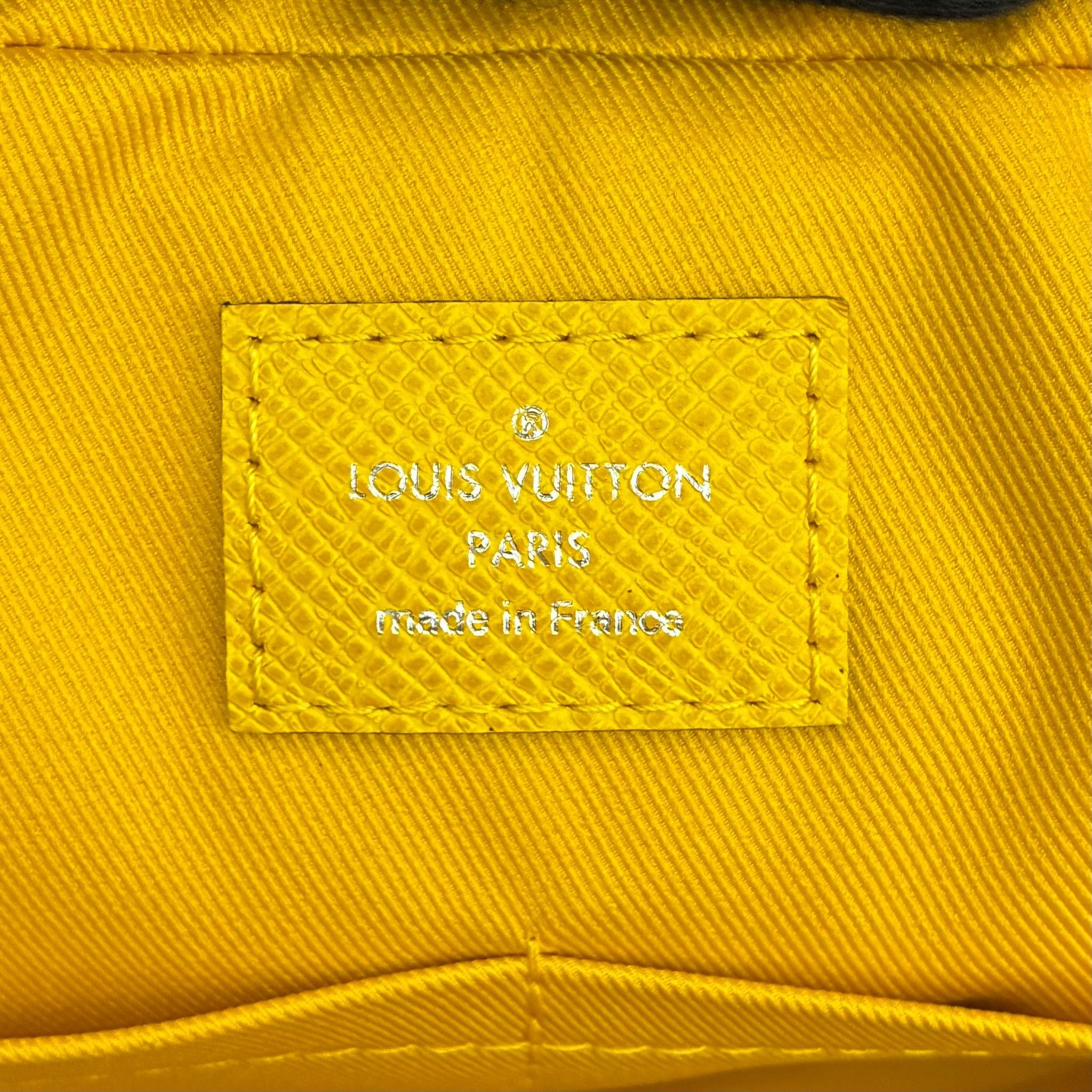 Louis Vuitton Port Documents Voyage Taiga