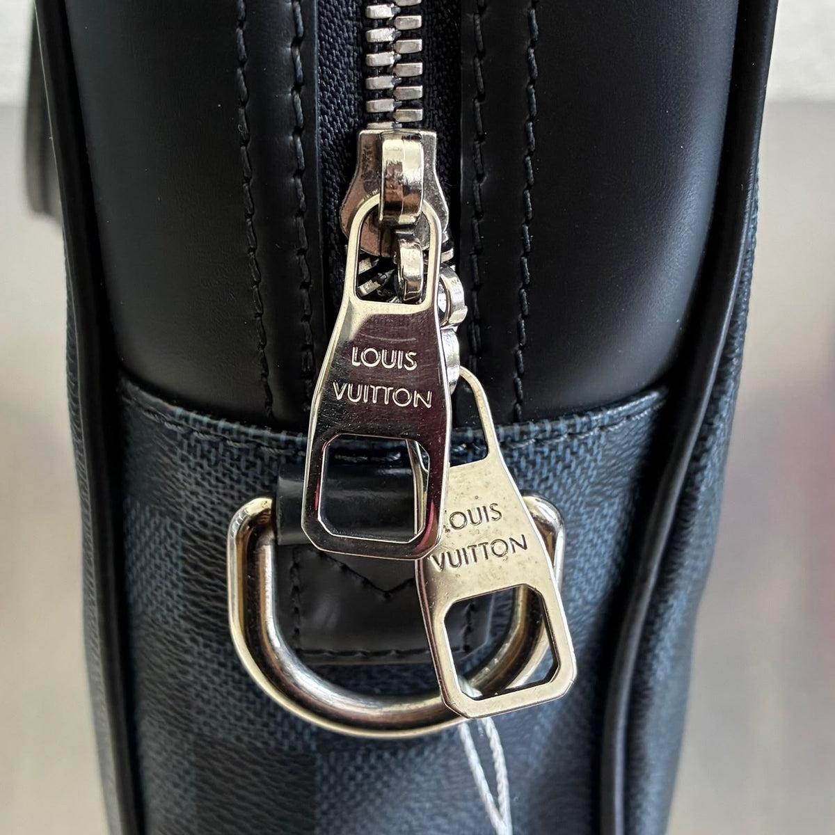Louis Vuitton Porte Documents Damier Cobalt