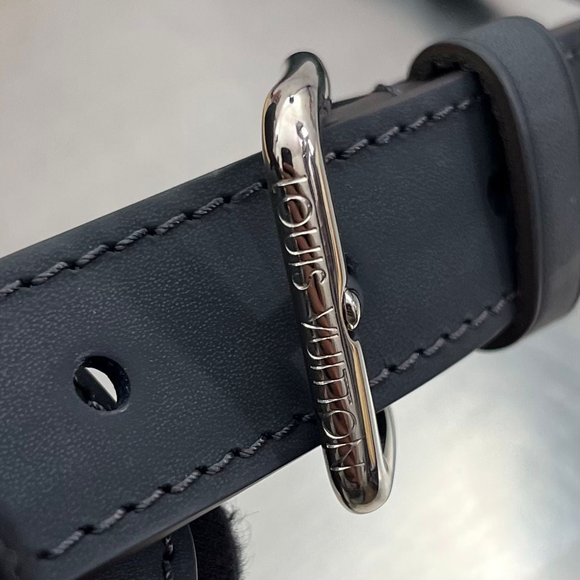 Louis Vuitton Porte Documents Epi