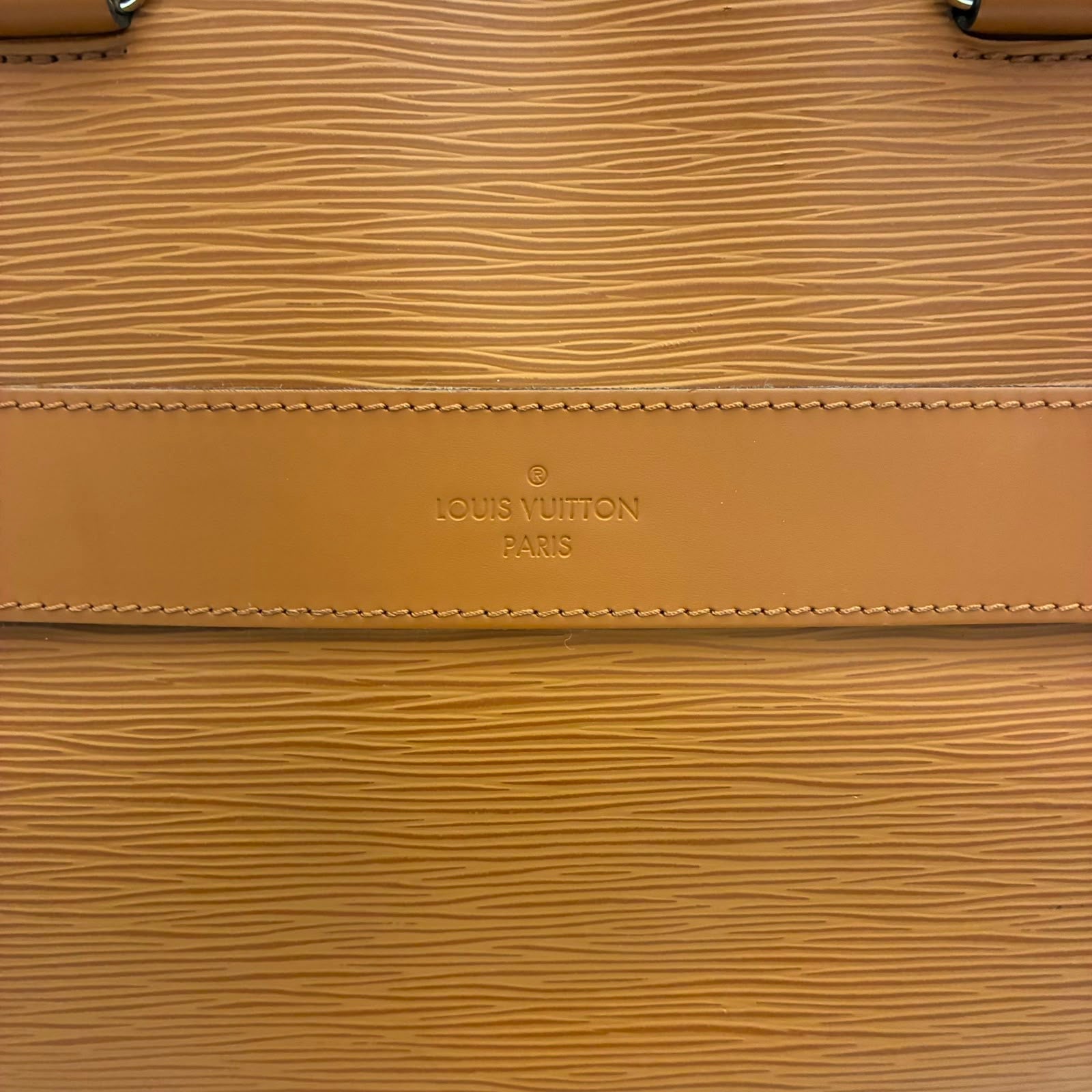 Louis Vuitton Porte Documents Epi