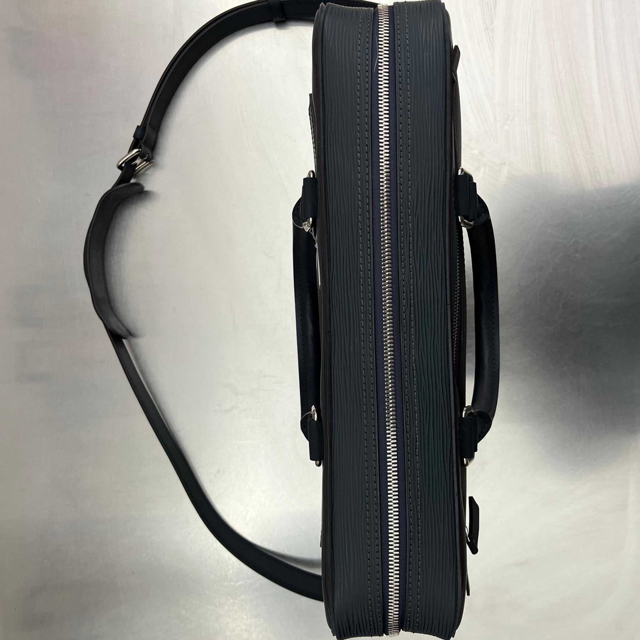 Louis Vuitton Porte Documents Epi