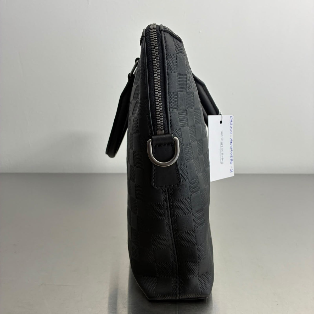 Louis Vuitton Porte Documents Jour Voyage Damier Infini
