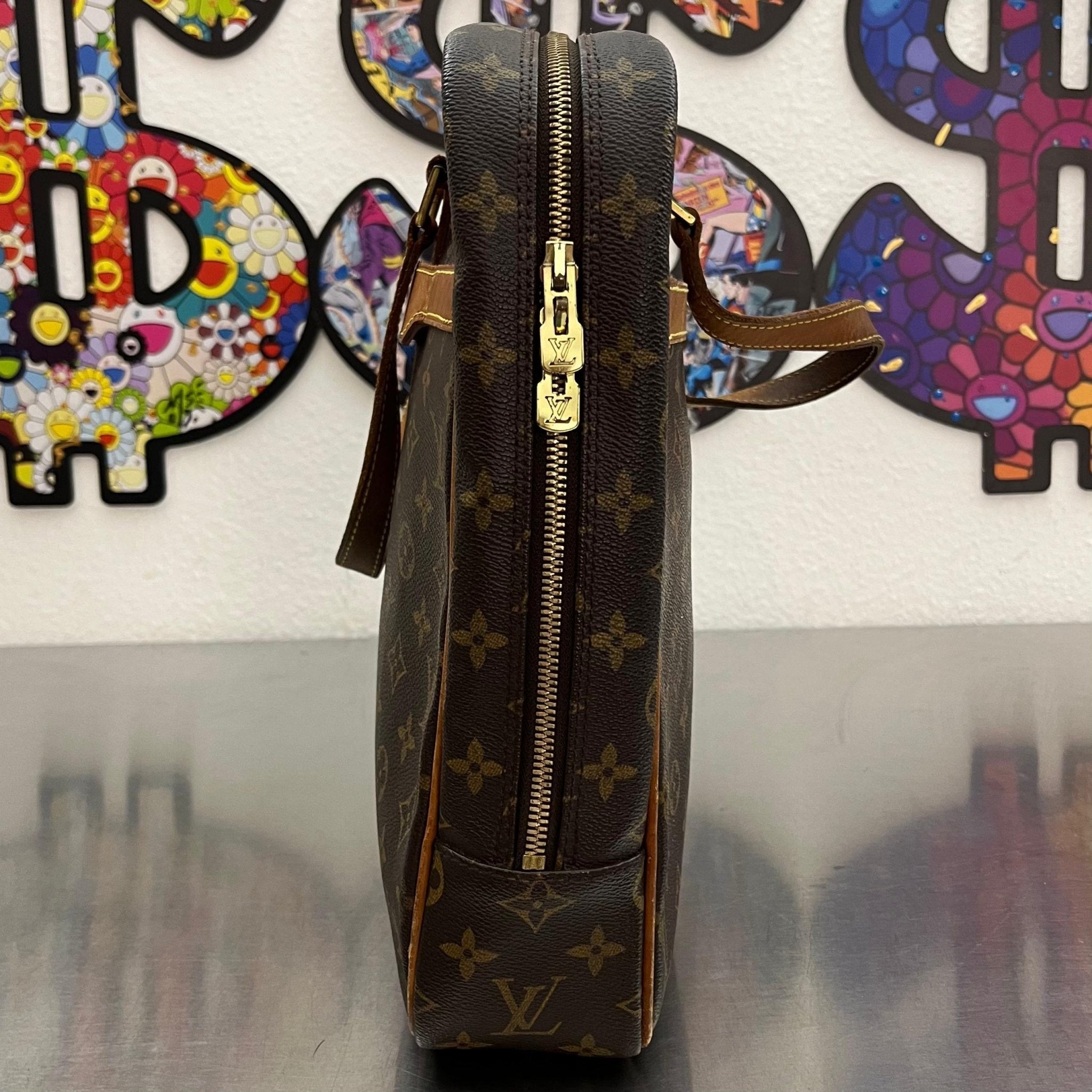 Louis Vuitton Porte Documents Pegase Monogram