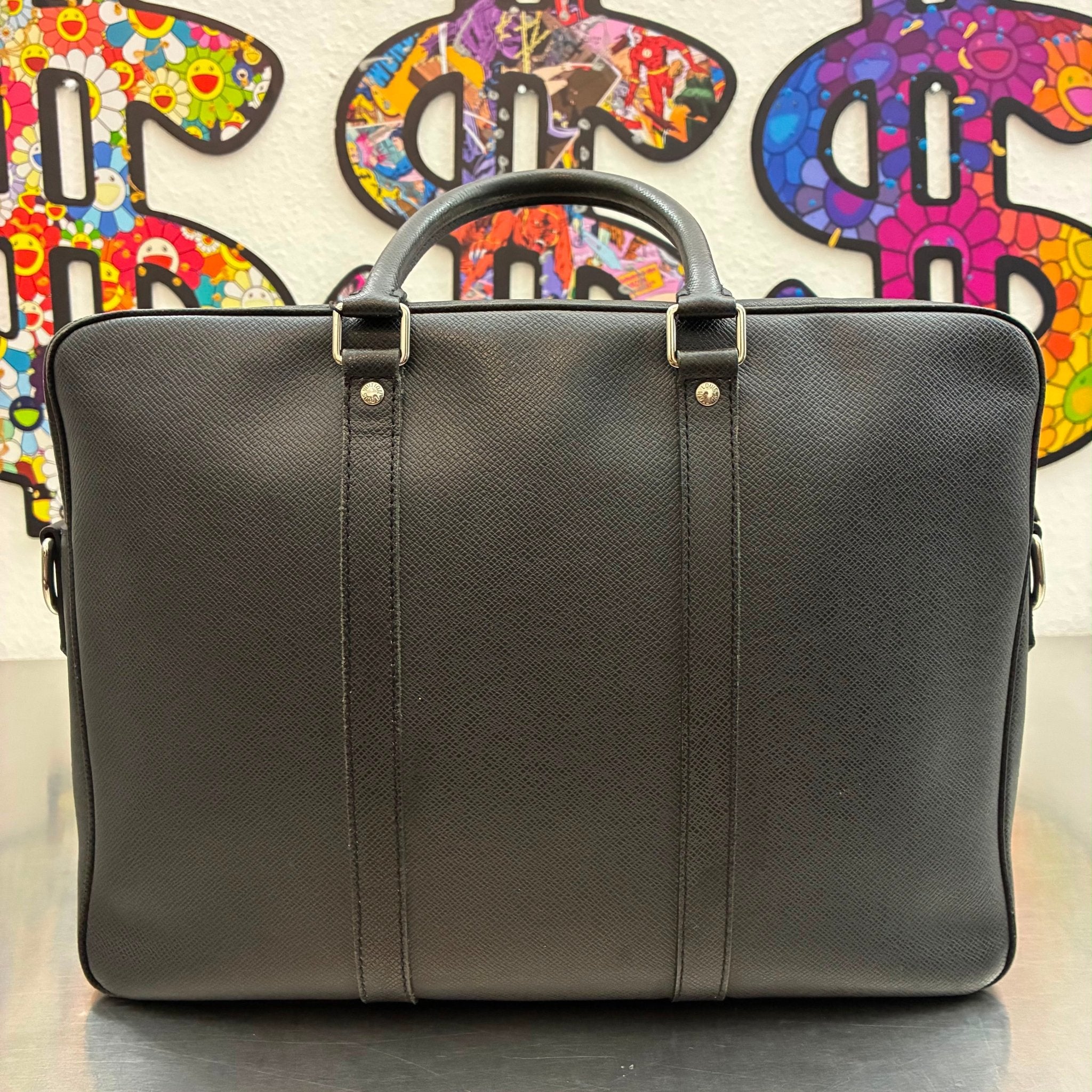 Louis Vuitton Porte Documents Taiga