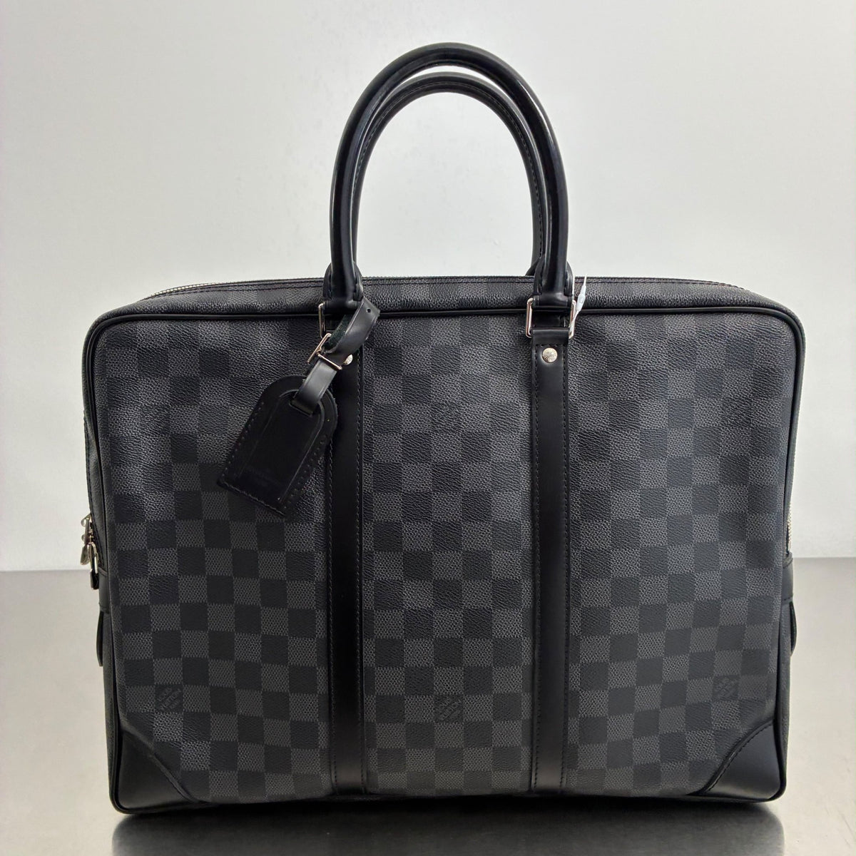 Louis Vuitton Porte Documents Voyage Damier Graphite