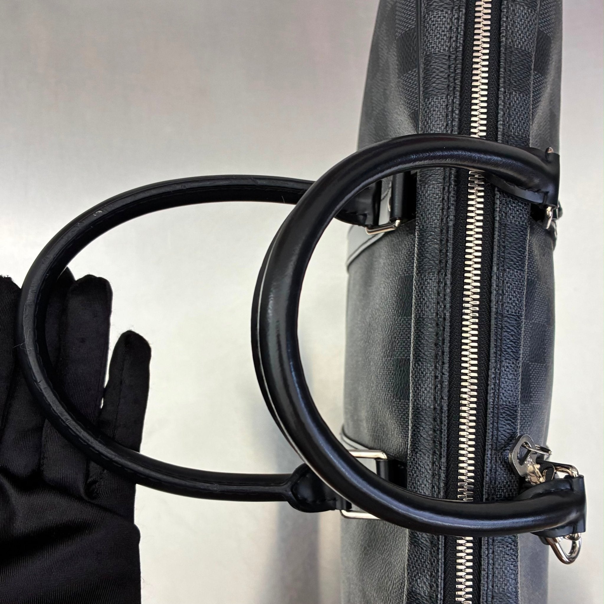 Louis Vuitton Porte Documents Voyage Damier Graphite