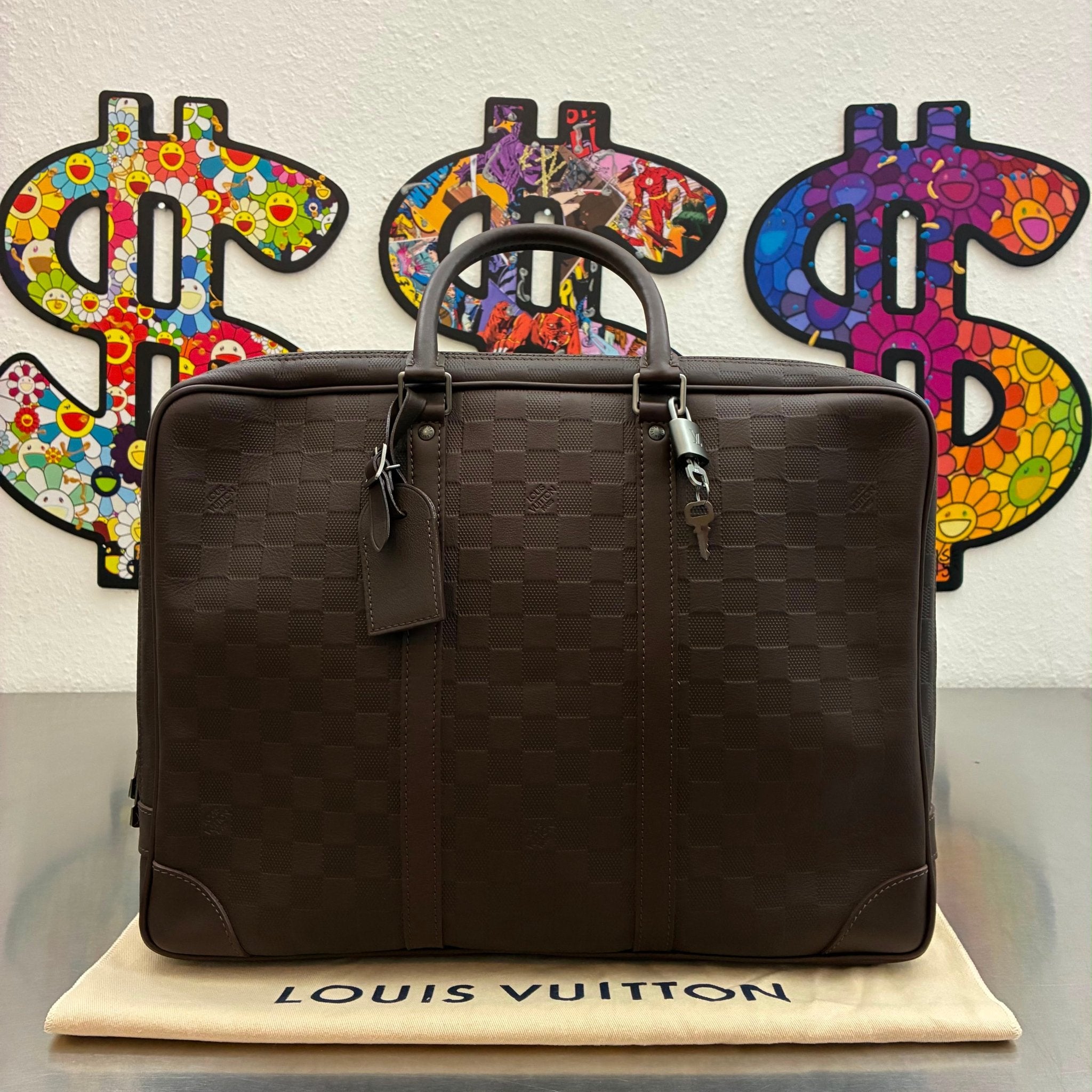 Louis Vuitton Porte Documents Voyage Damier Infini