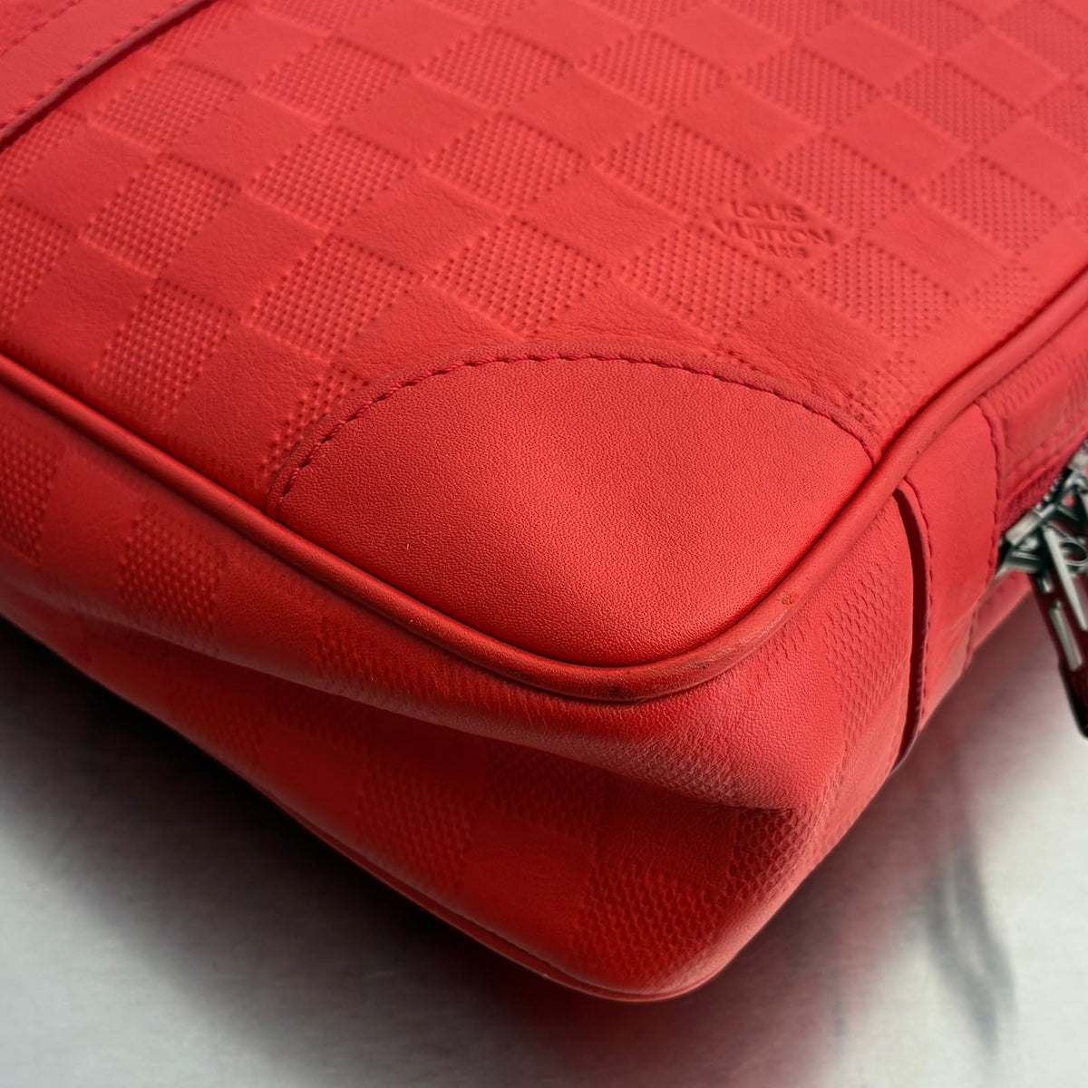 Louis Vuitton Porte Documents Voyage Damier Infini