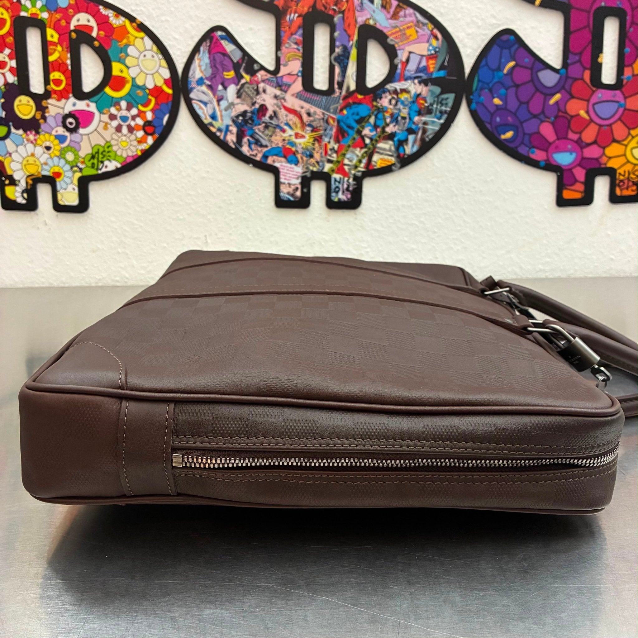 Louis Vuitton Porte Documents Voyage Damier Infini