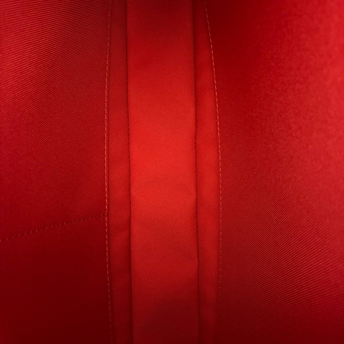 Louis Vuitton Porte Documents Voyage Taiga