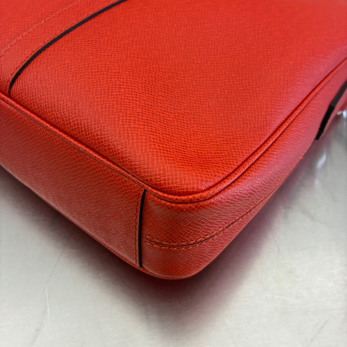 Louis Vuitton Porte Documents Voyage Taiga