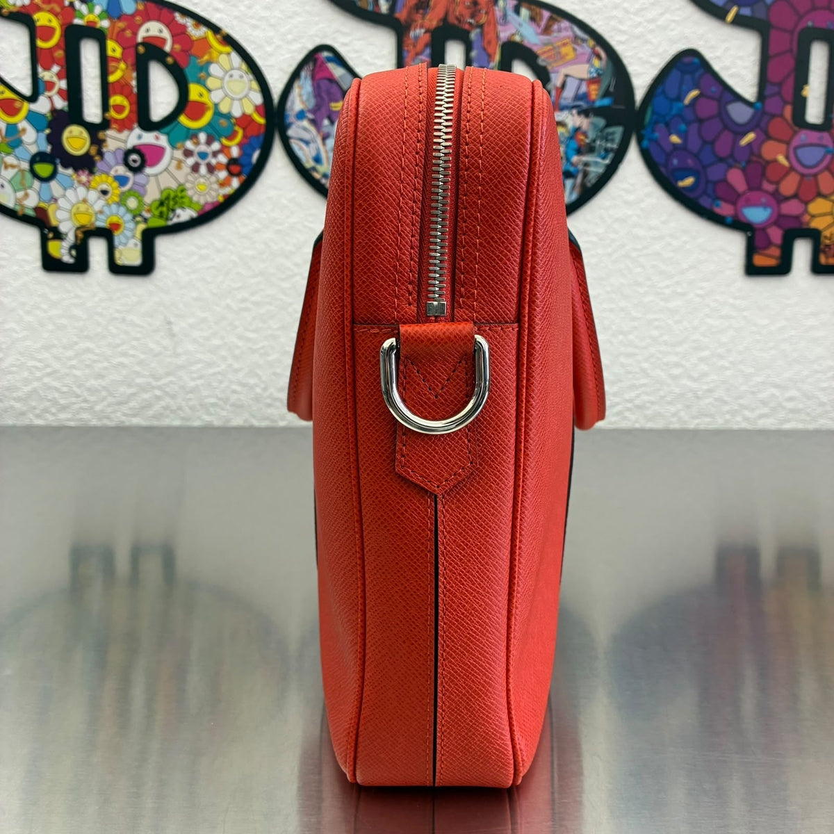 Louis Vuitton Porte Documents Voyage Taiga
