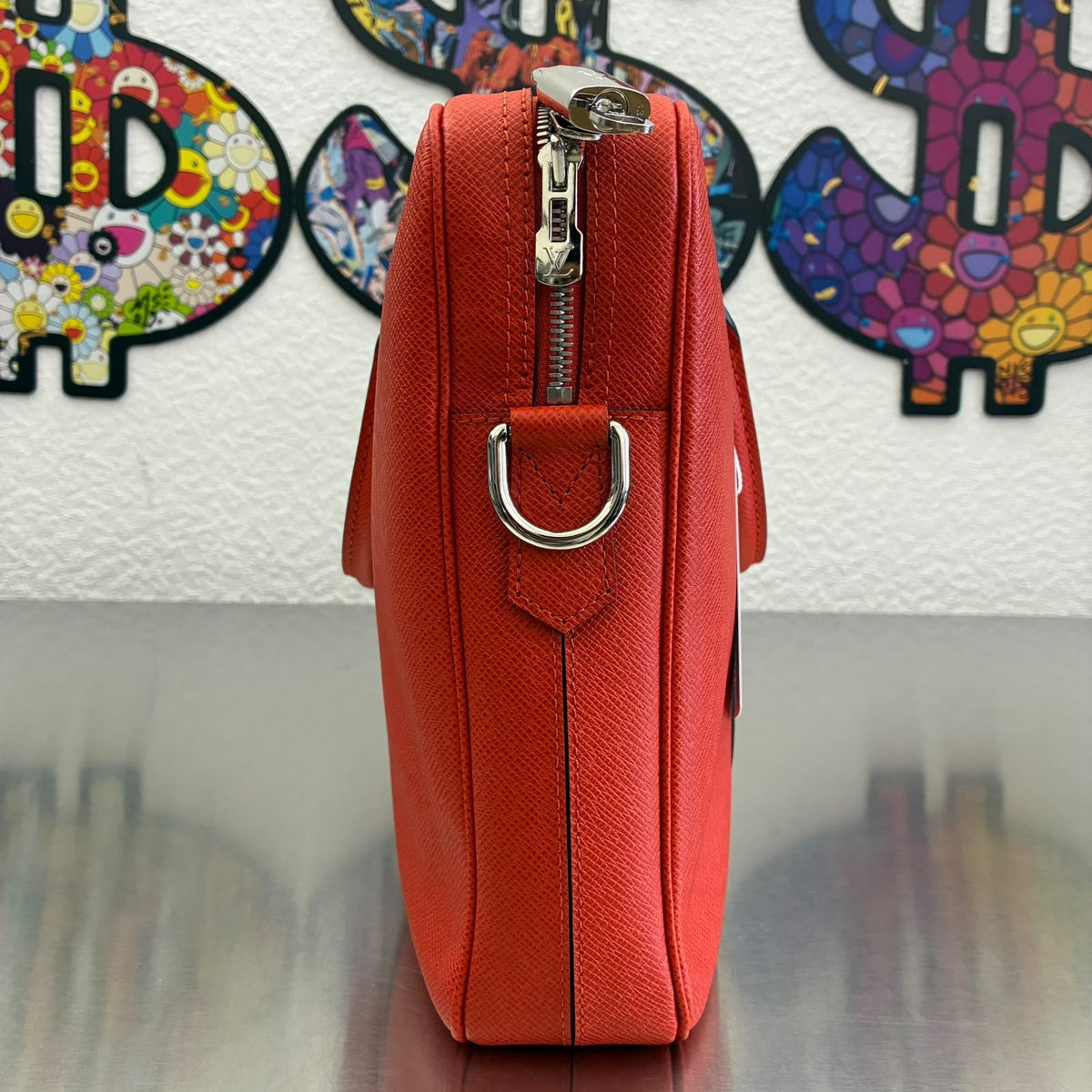 Louis Vuitton Porte Documents Voyage Taiga
