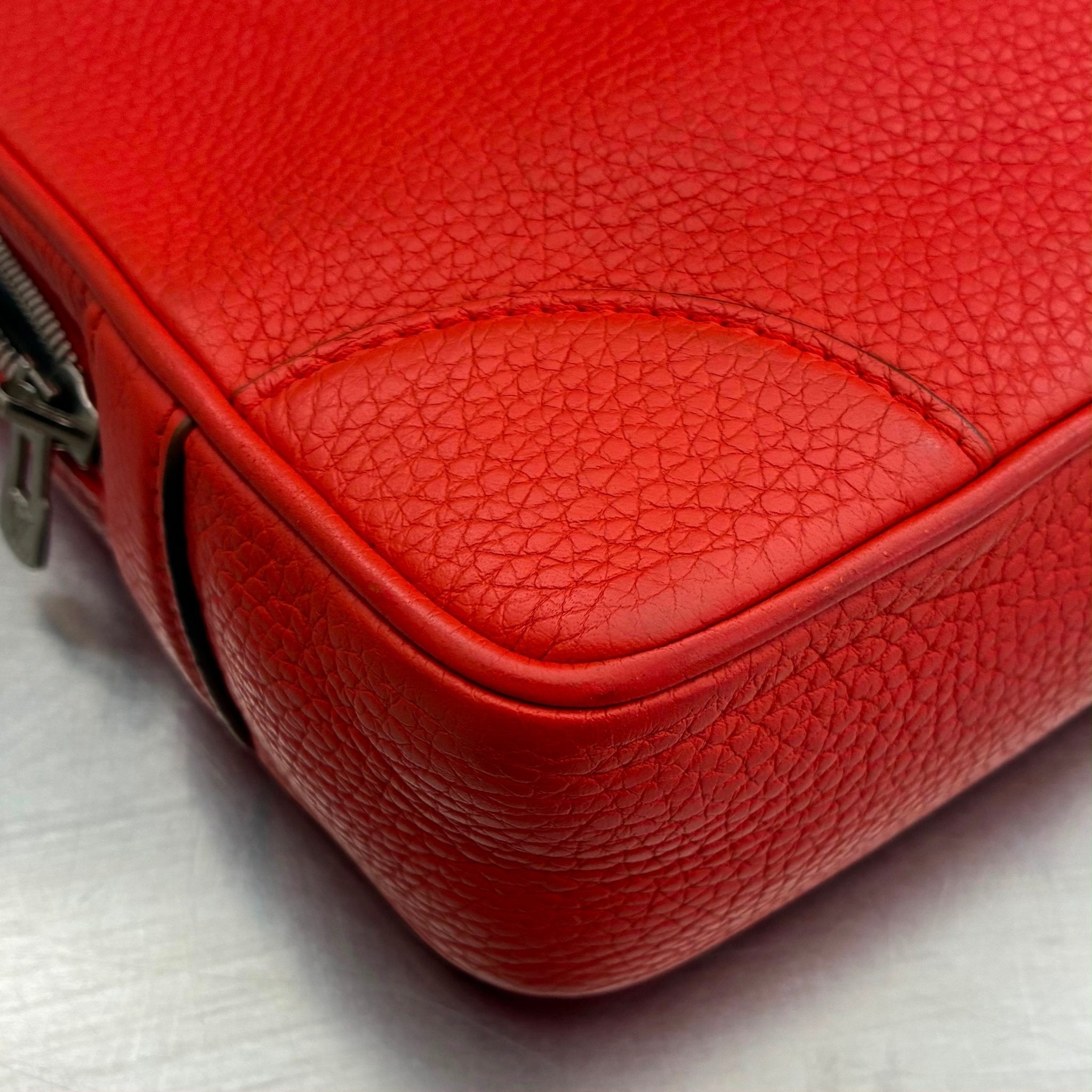 Louis Vuitton Porte Documents Voyage Taurillon Leder