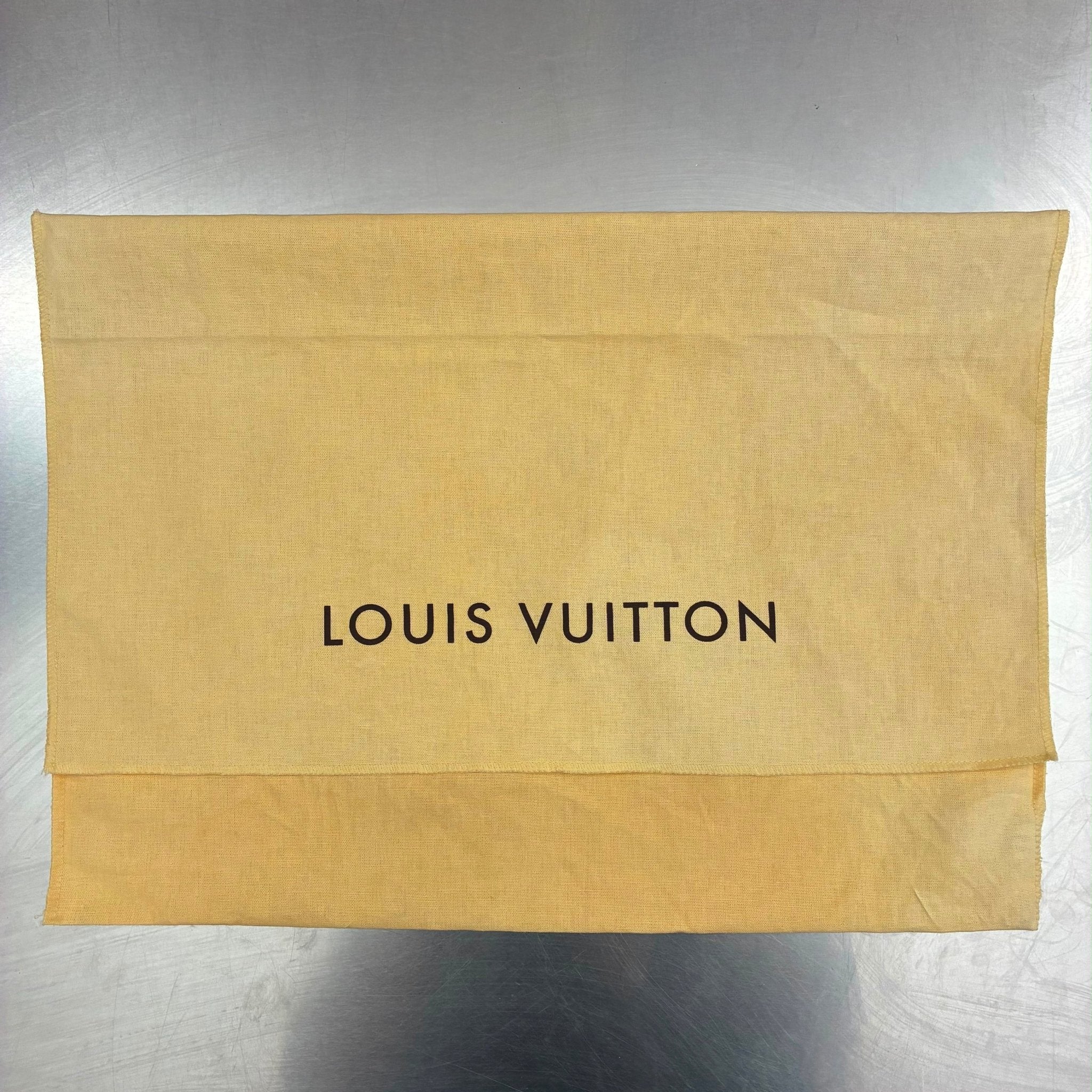 Louis Vuitton Porte Documents Voyage Taurillon Leder