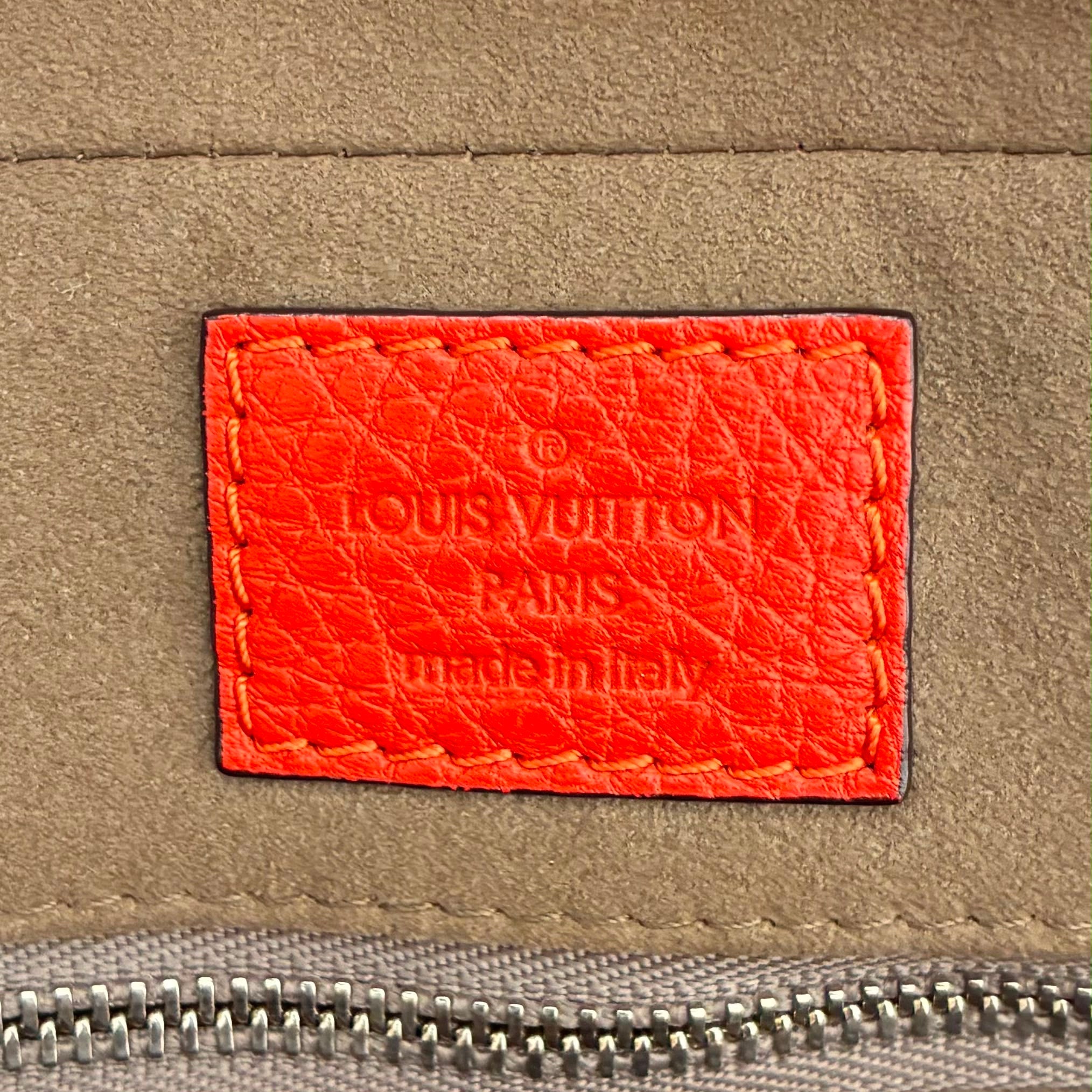 Louis Vuitton Porte Documents Voyage Taurillon Leder
