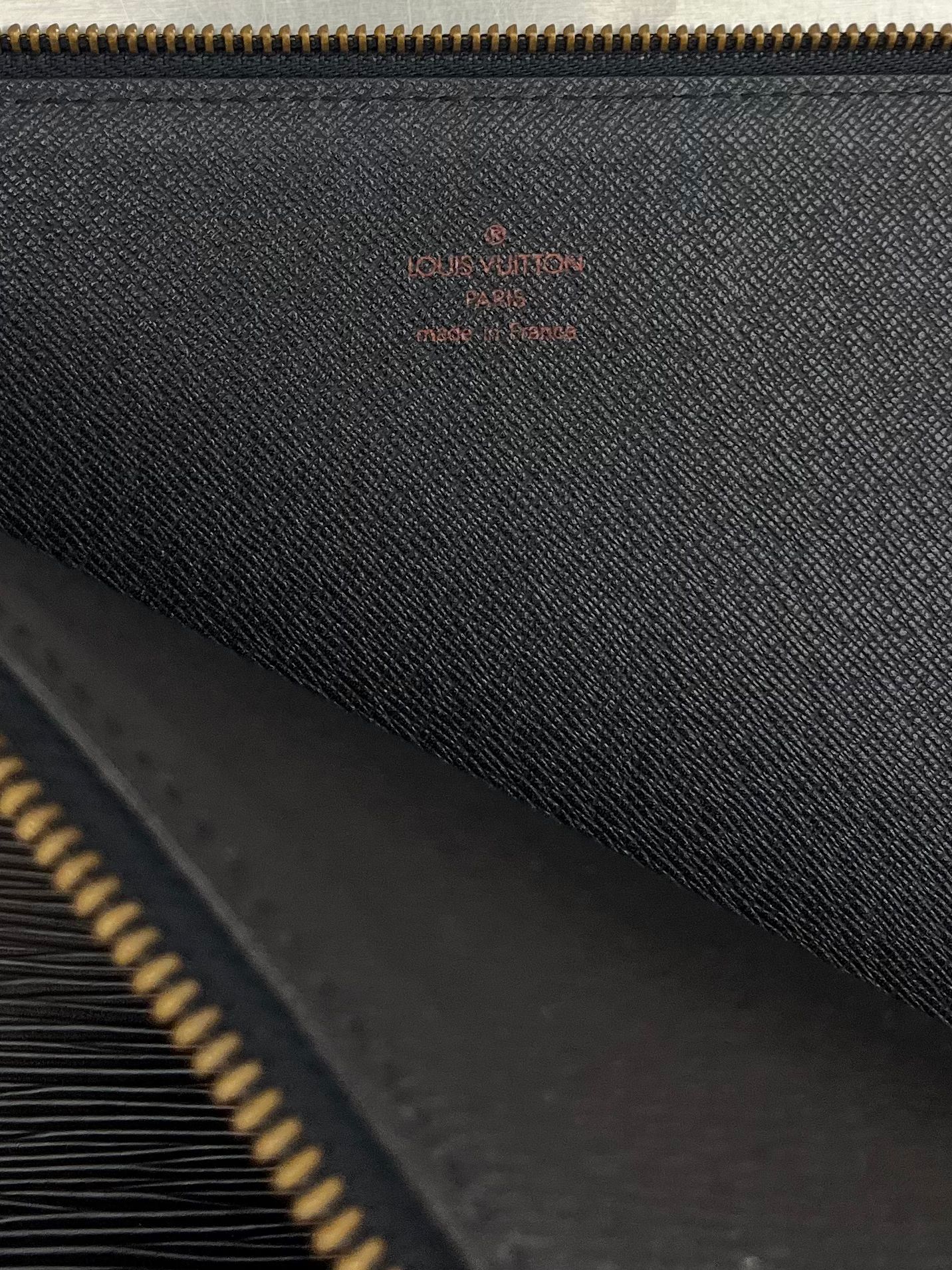 Louis Vuitton Posh Document EPI GM