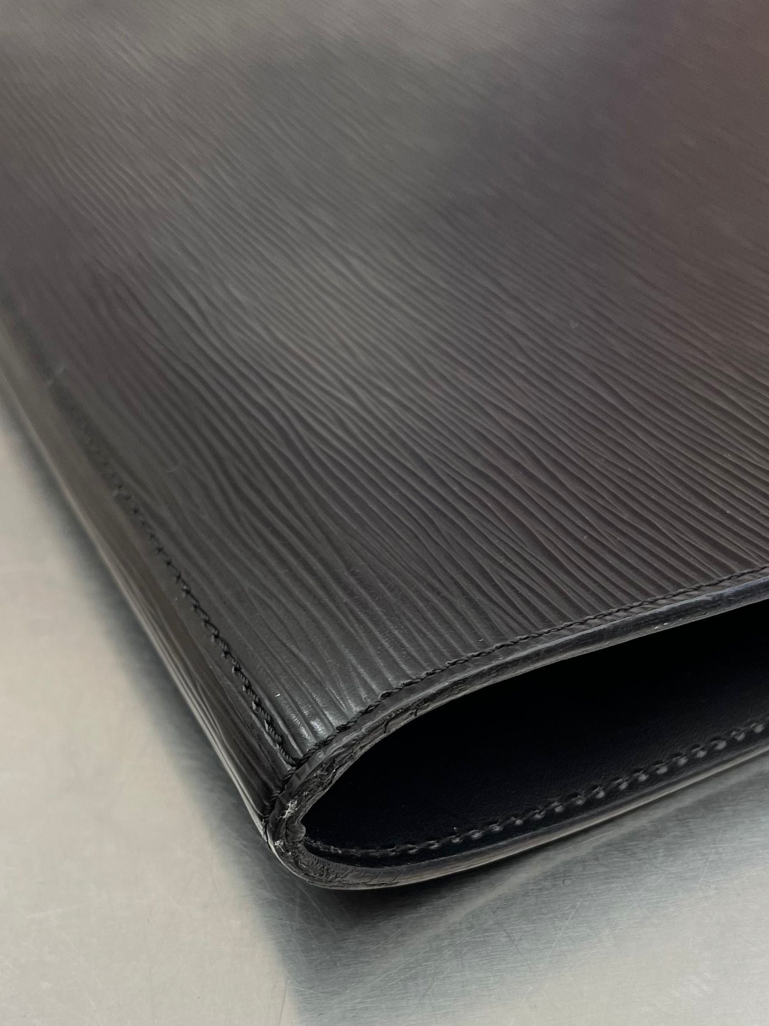 Louis Vuitton Posh Document EPI GM