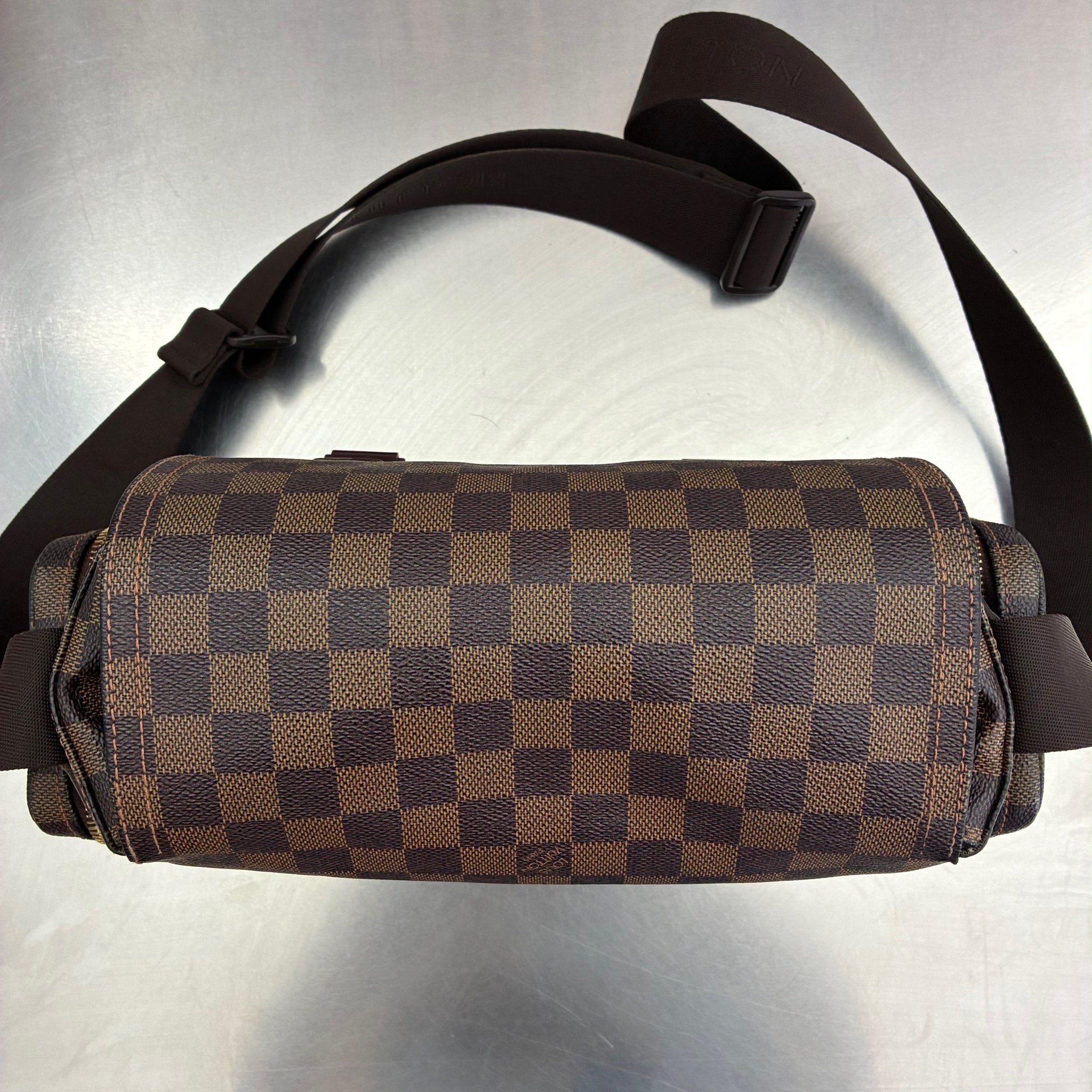 Louis Vuitton Reporter Melville Damier Ebene