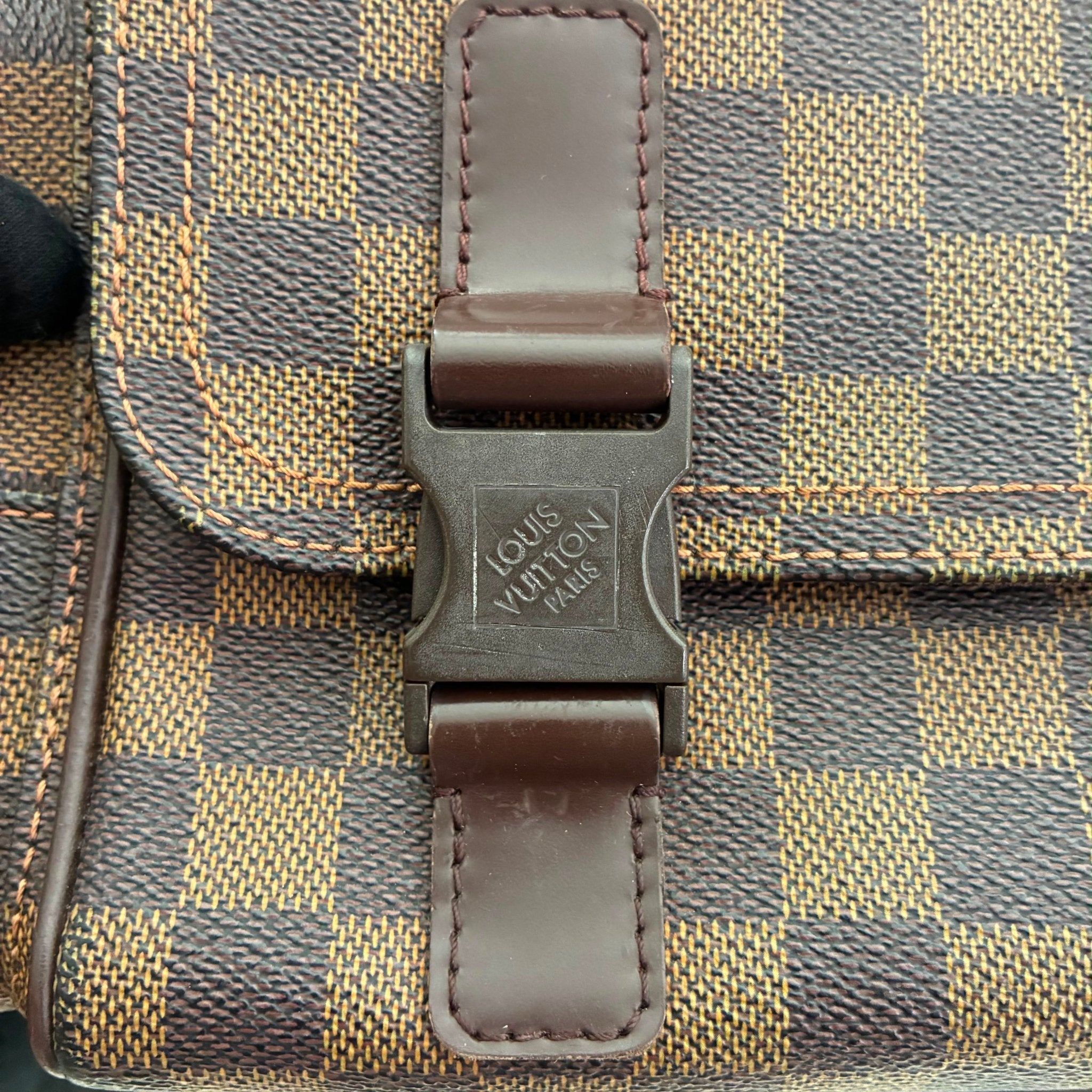 Louis Vuitton Reporter Melville Damier Ebene