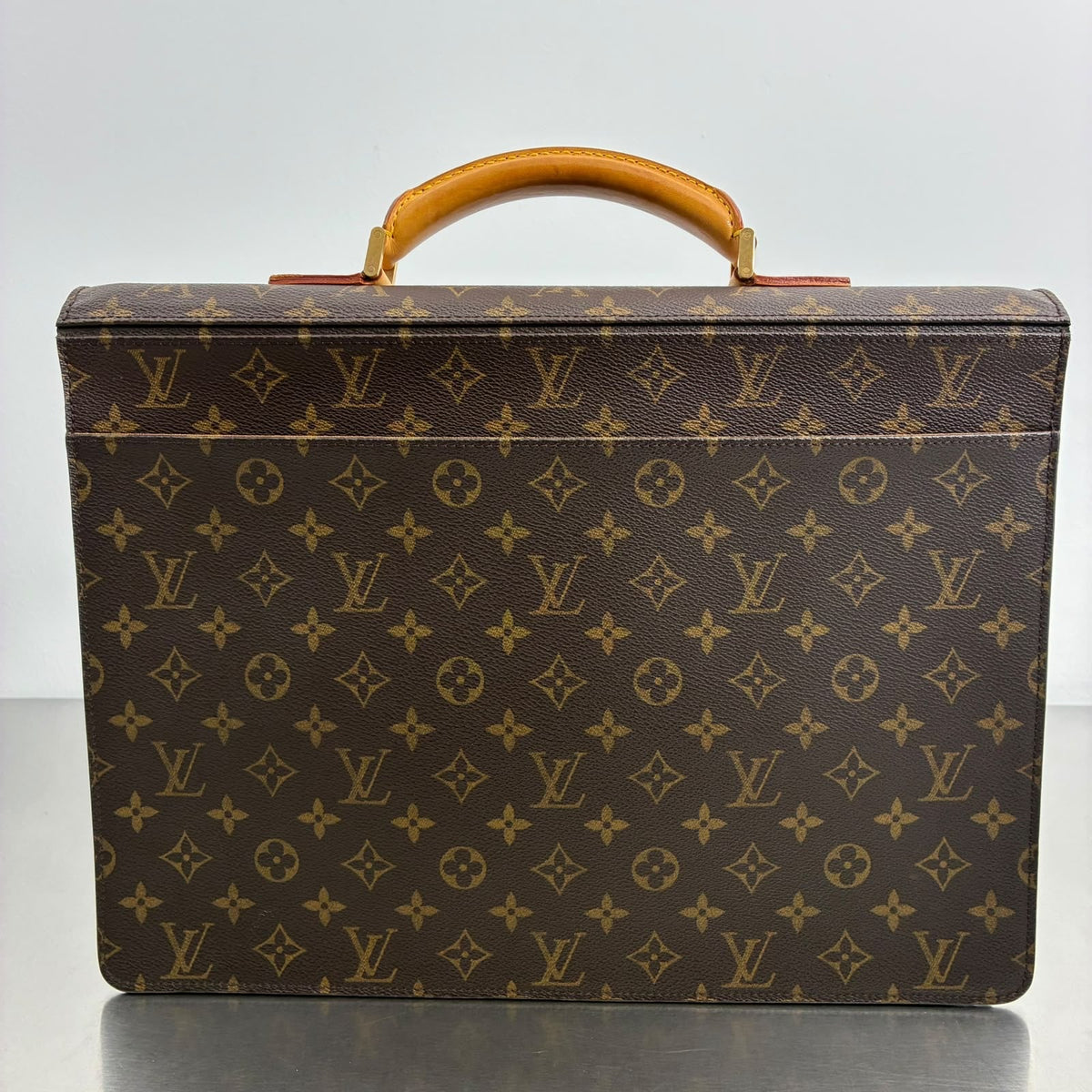 Louis Vuitton Robusto I Monogram