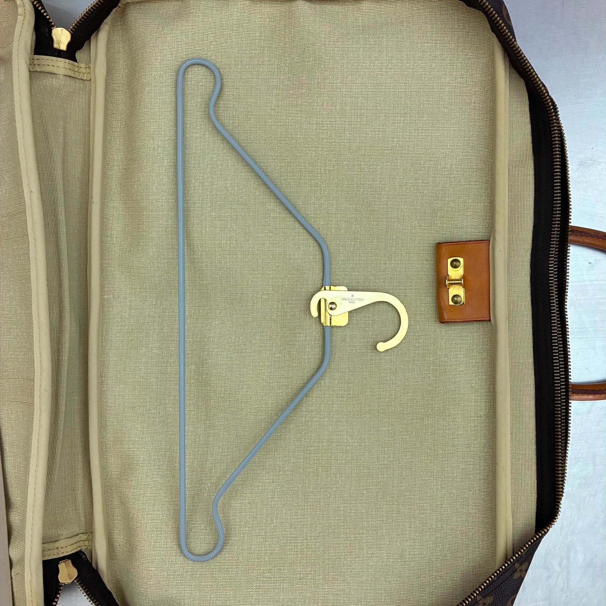 Louis Vuitton Sac à deux Poche mit Kleiderbügel Monogram von 1987