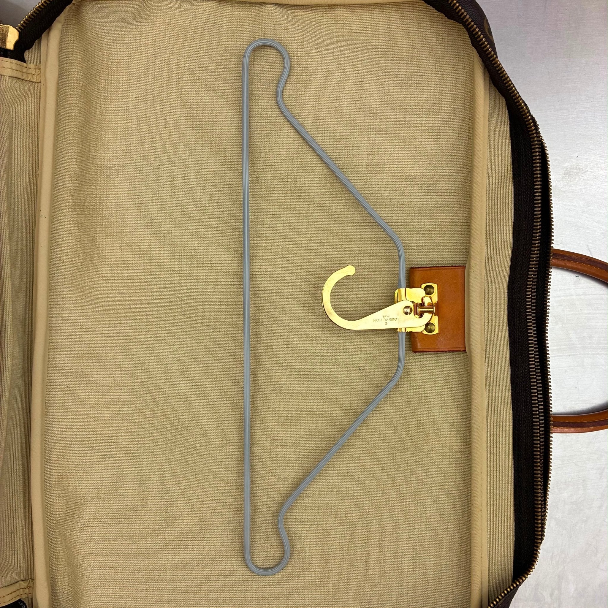 Louis Vuitton Sac à deux Poche mit Kleiderbügel Monogram von 1987
