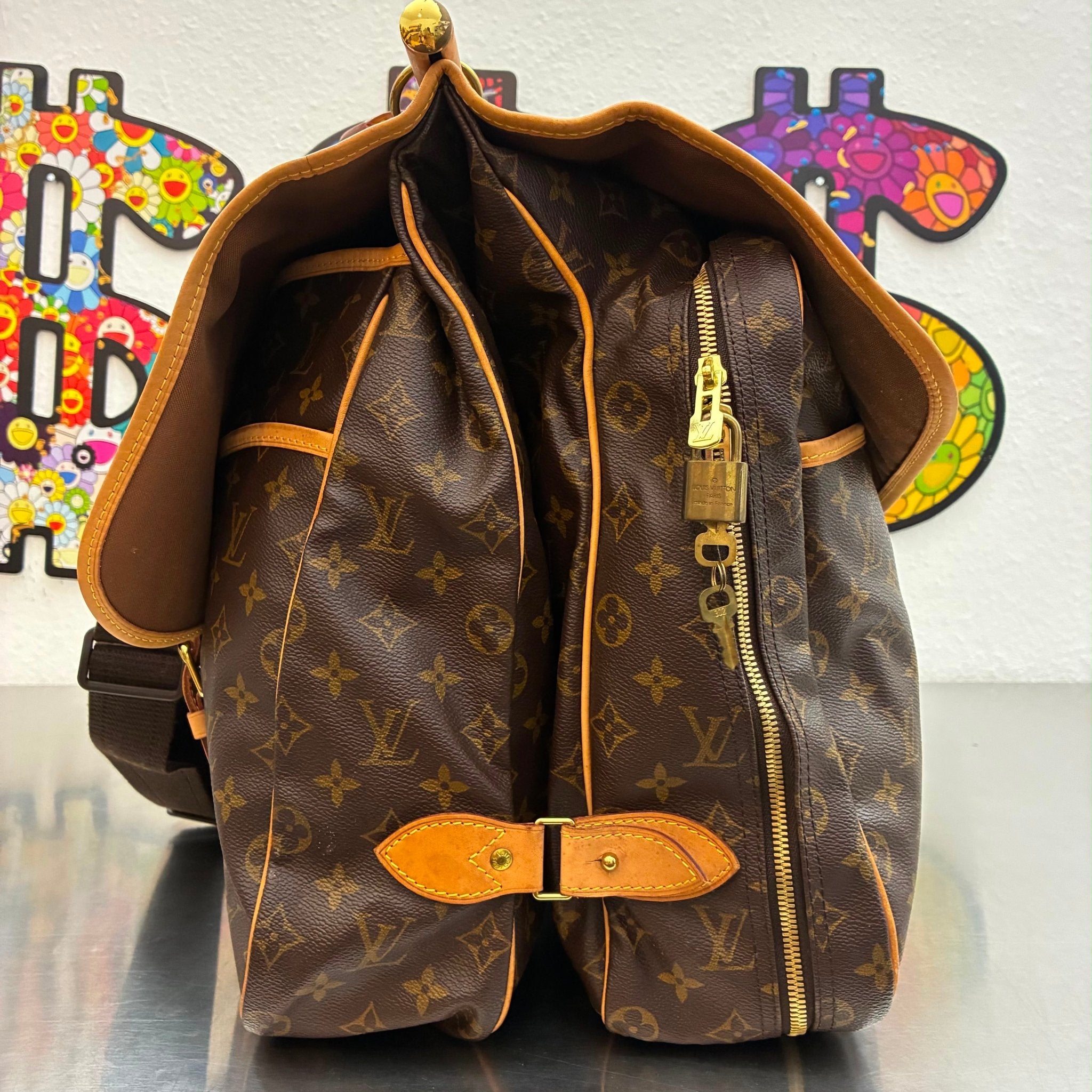 Louis Vuitton Sac Chasse Monogram