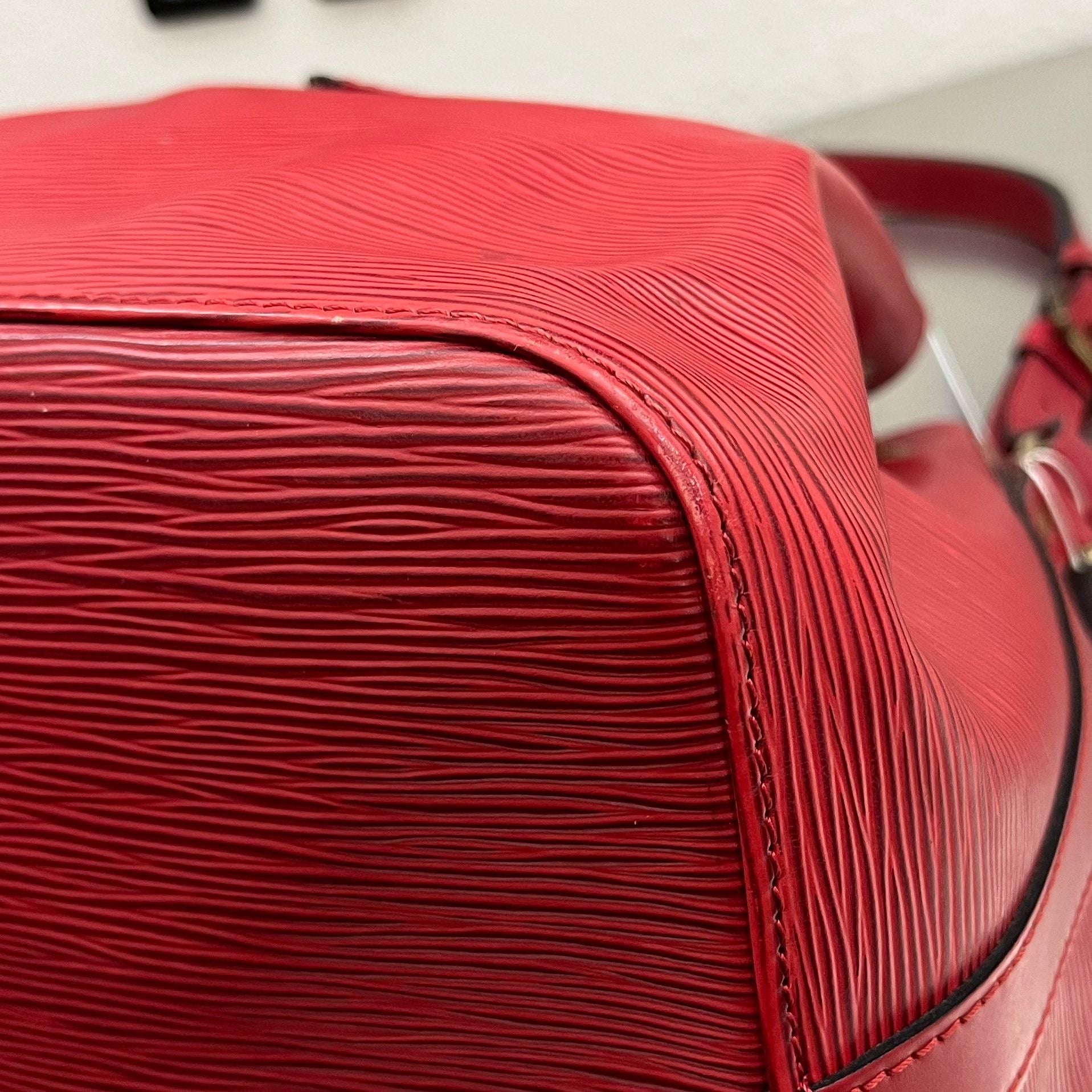 Louis Vuitton Sac Noé Petit Epi
