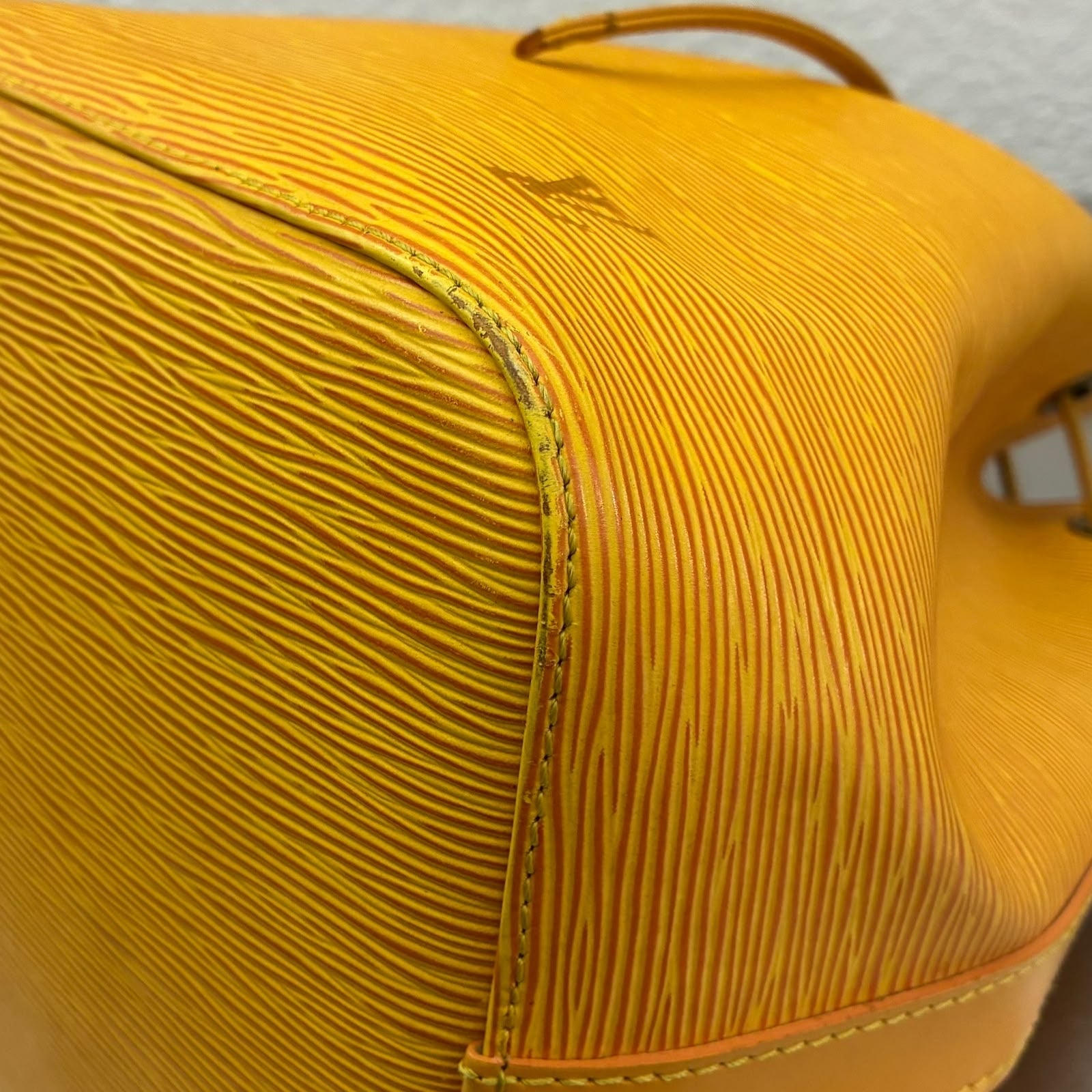 Louis Vuitton Sac Noé Petit Epi