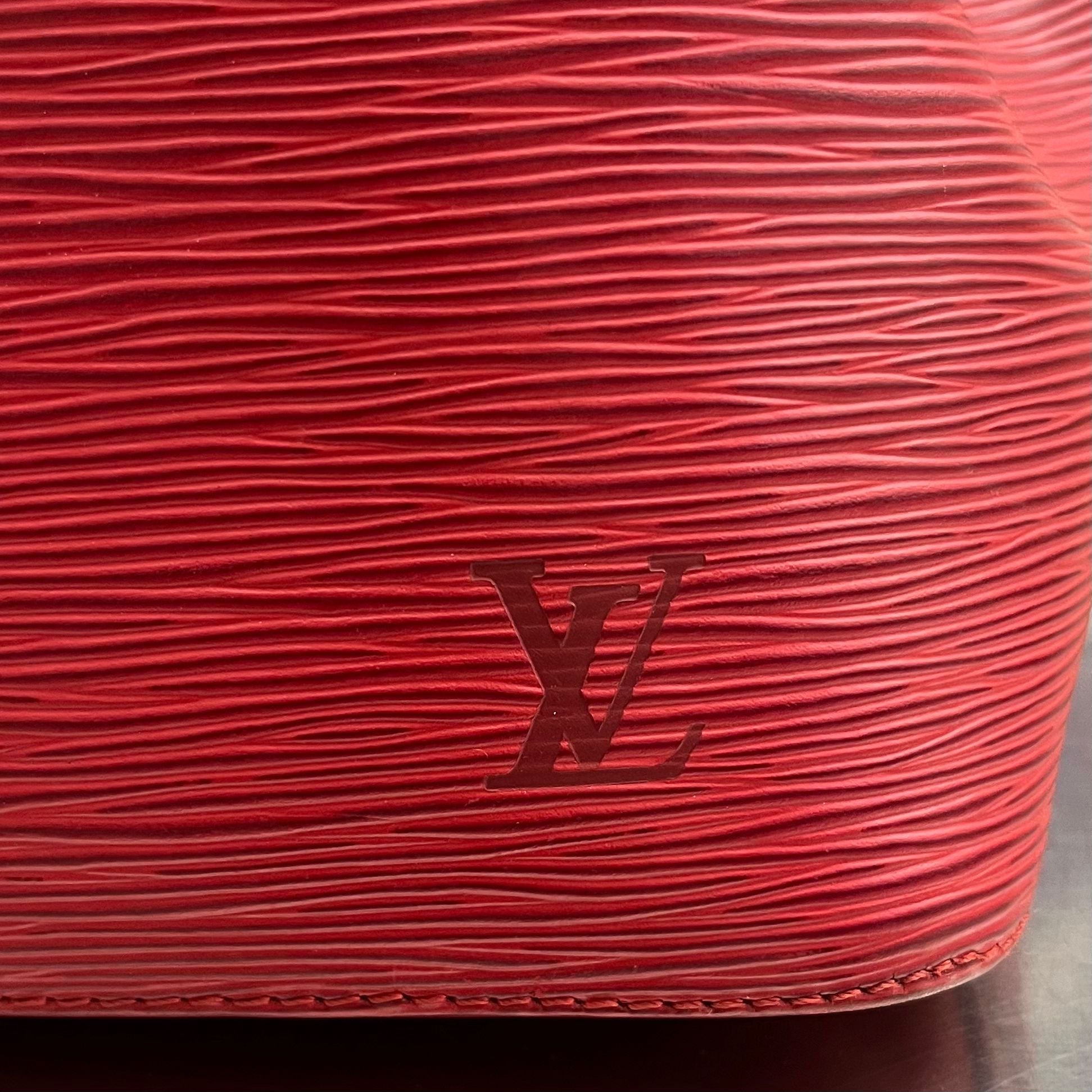 Louis Vuitton Sac Noé Petit Epi